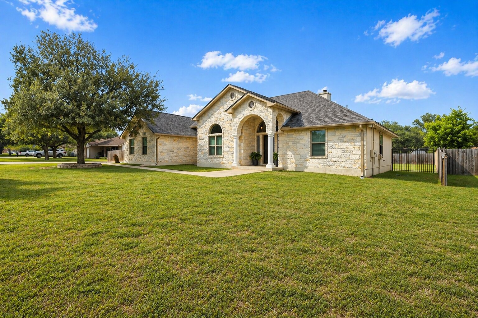 main property photo 1