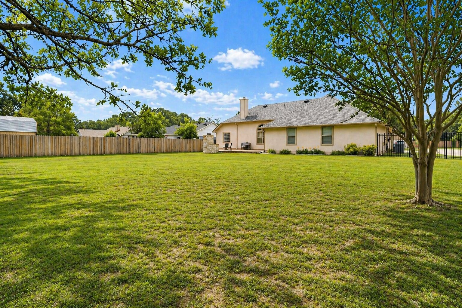 main property photo 24