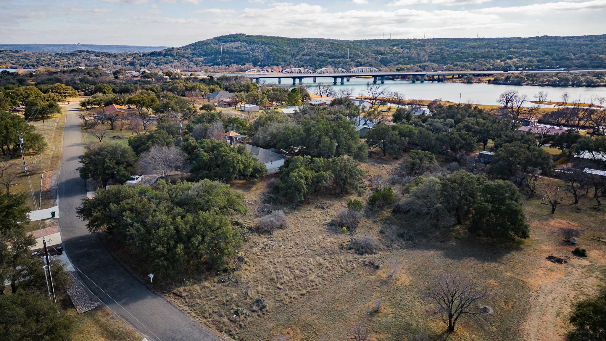 main property photo 10