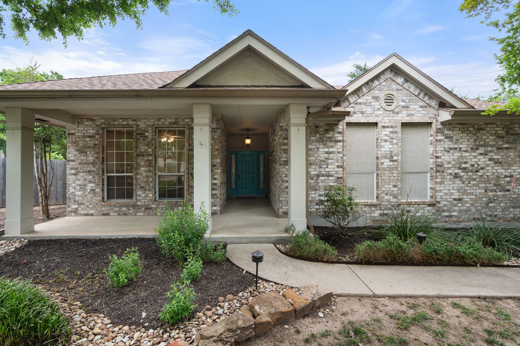main property photo 4