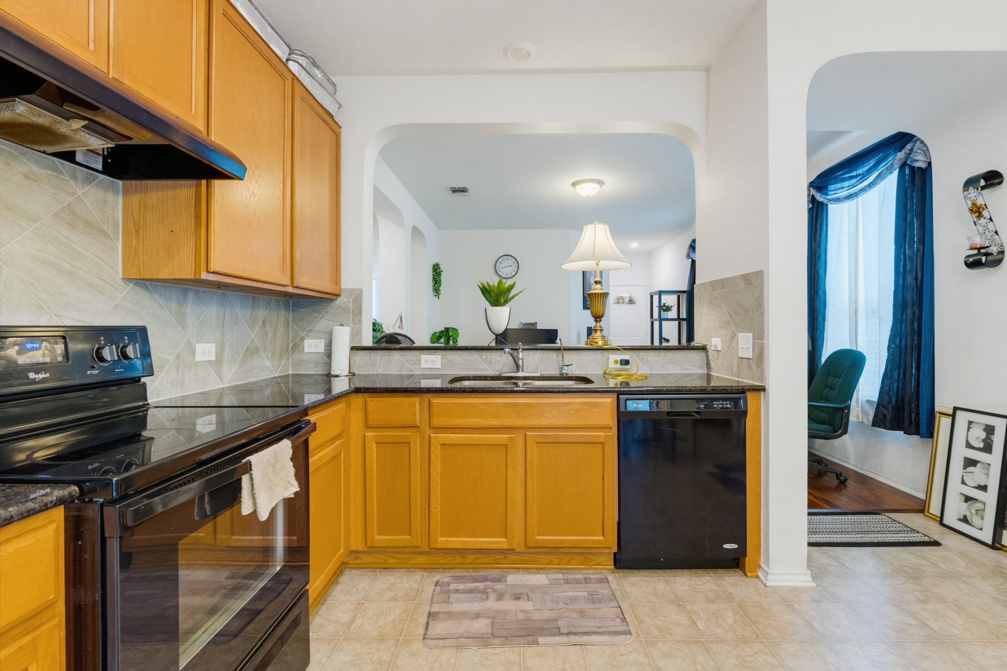 main property photo 7