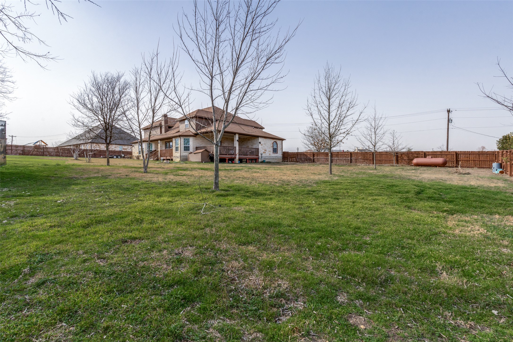 main property photo 11