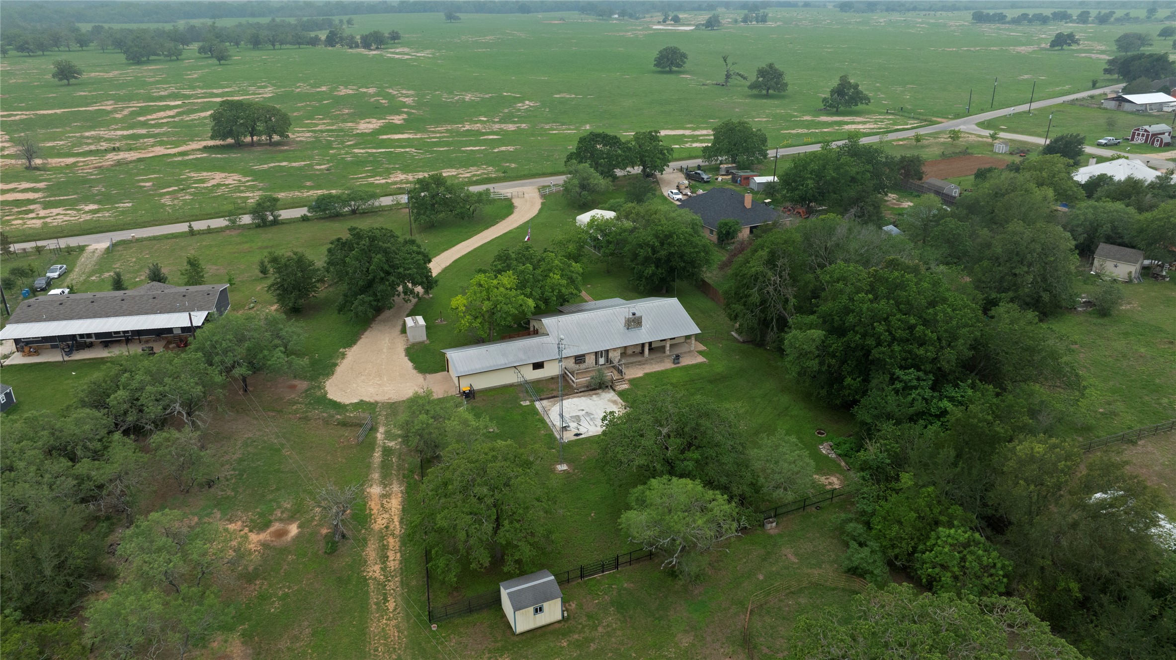 main property photo 3
