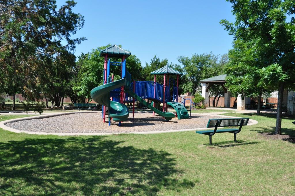 main property photo 19
