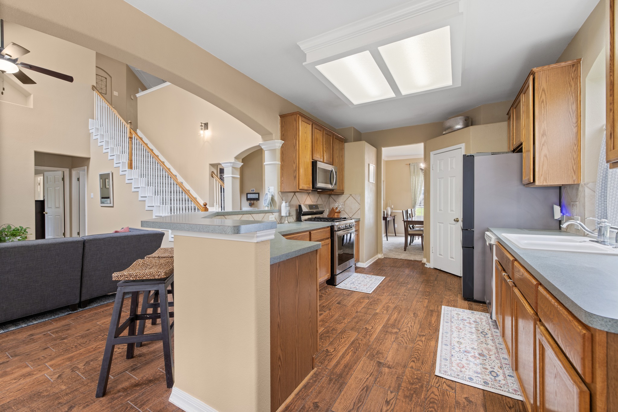 main property photo 8