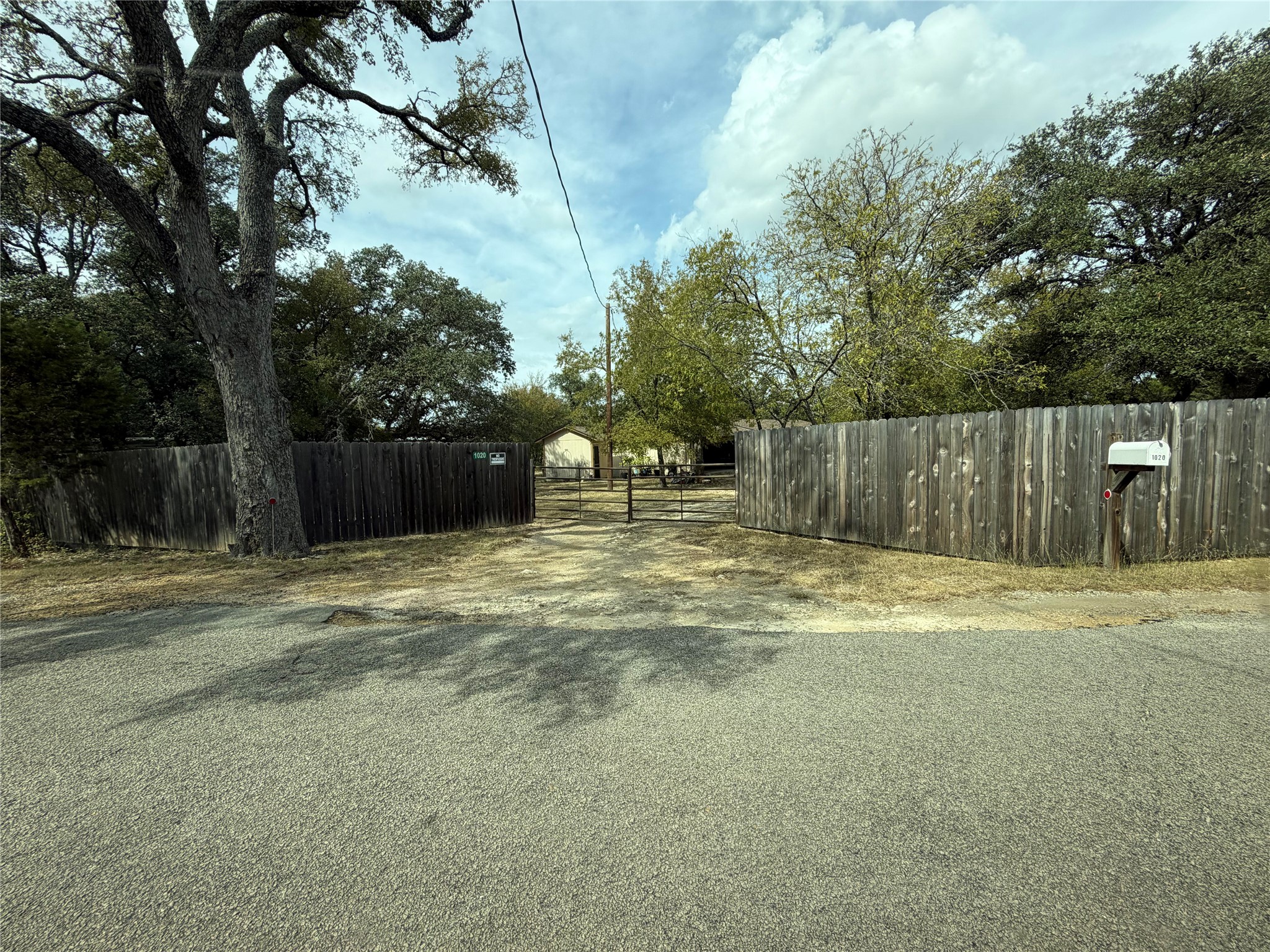 main property photo 34