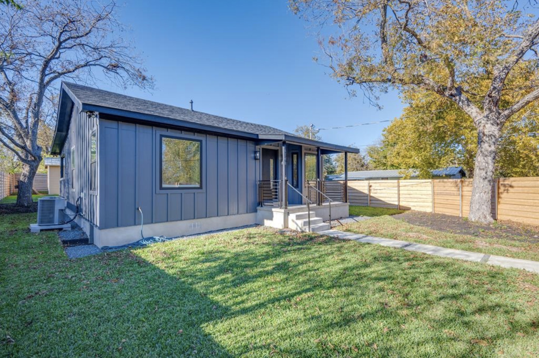 main property photo 30