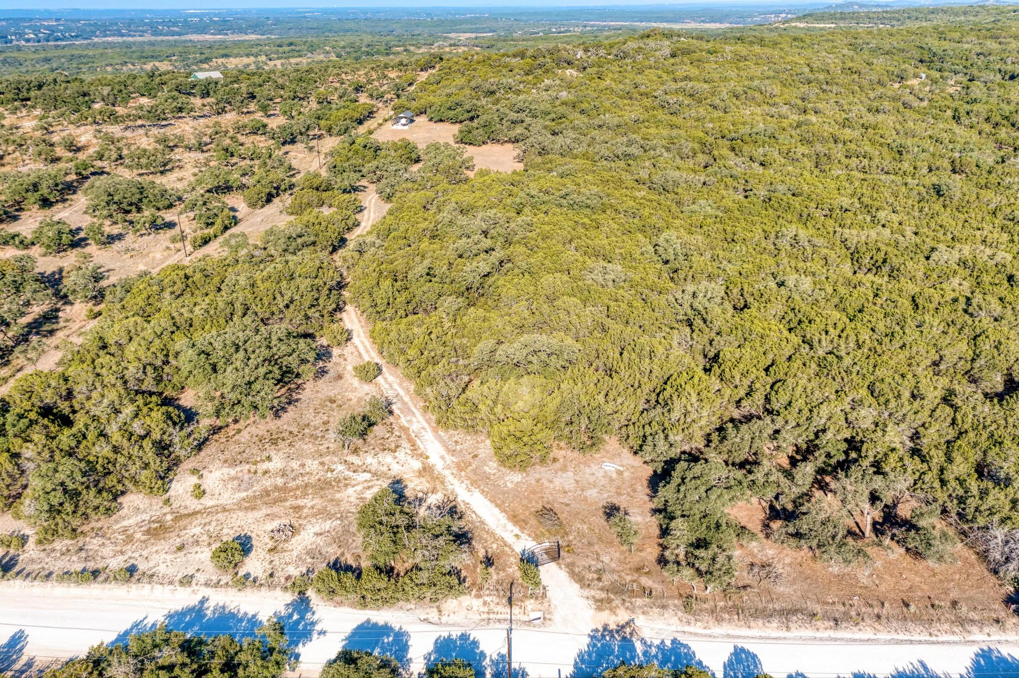 main property photo 27