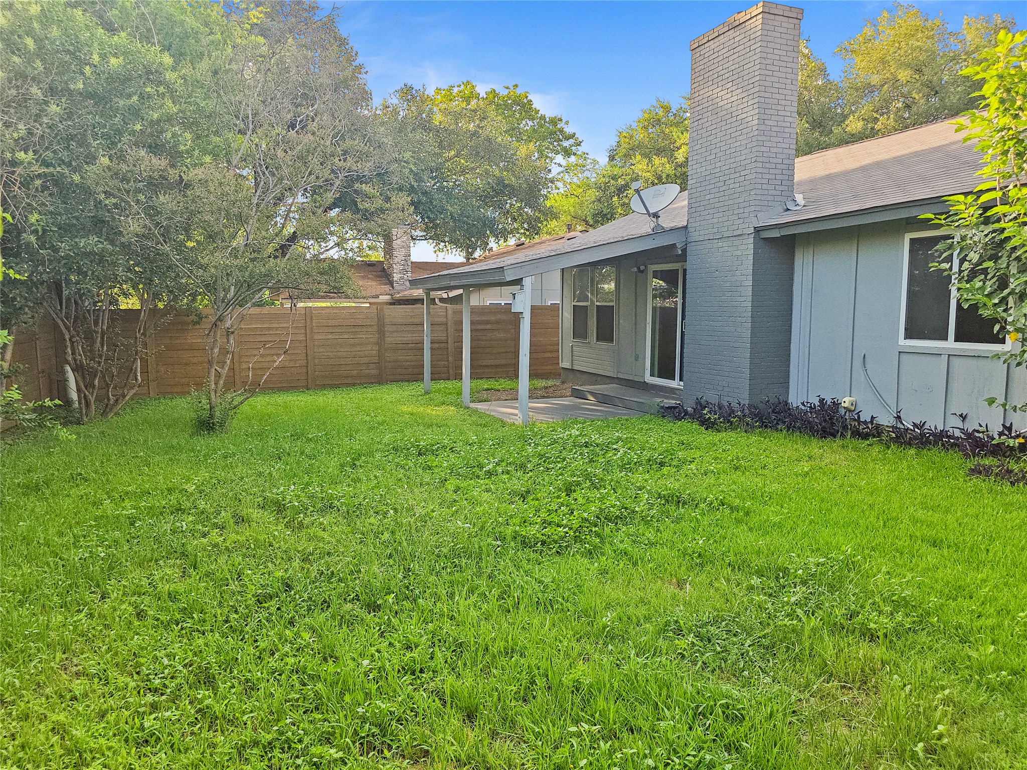 main property photo 23