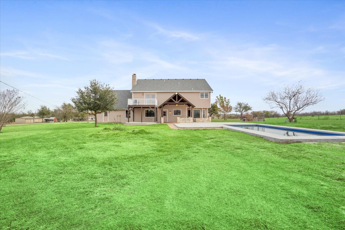 main property photo 25