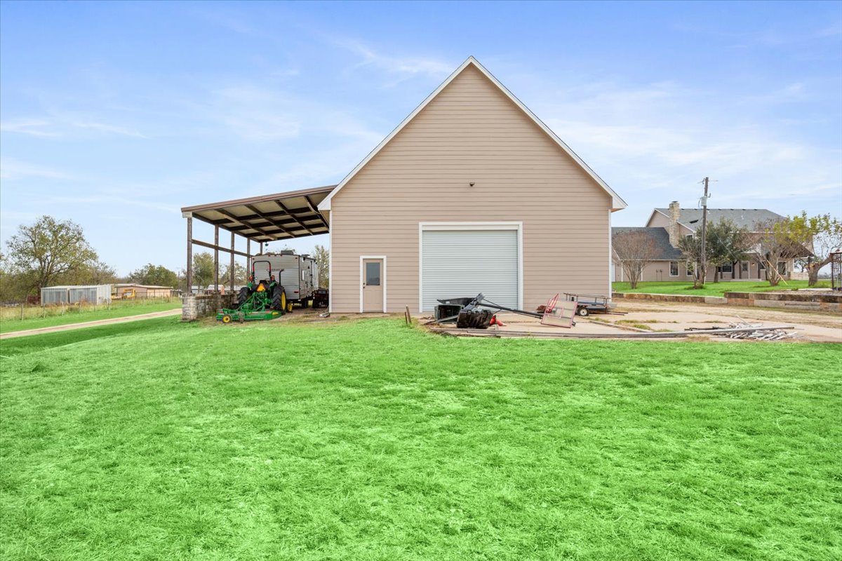 main property photo 38