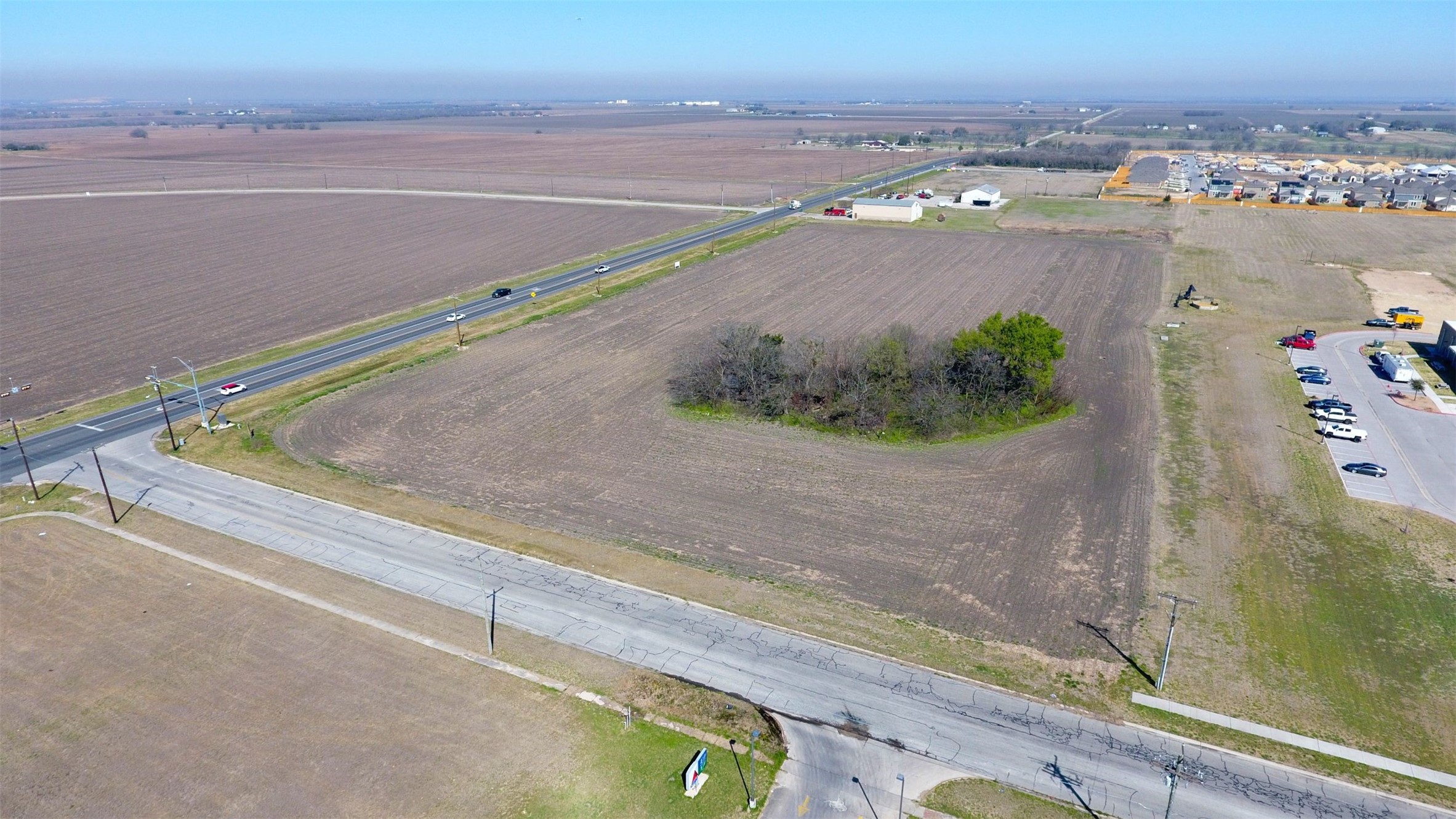 main property photo 6