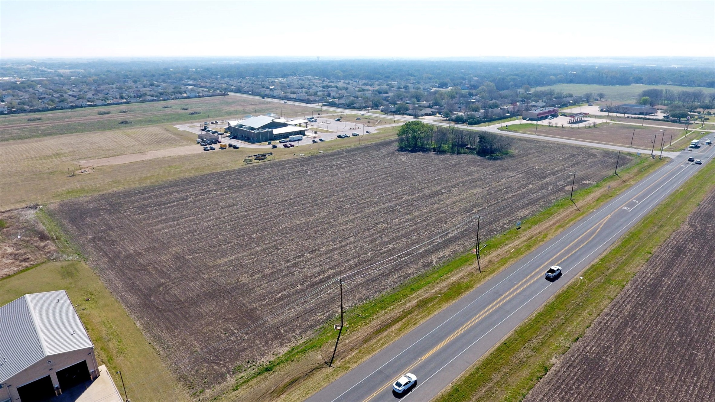 main property photo 9
