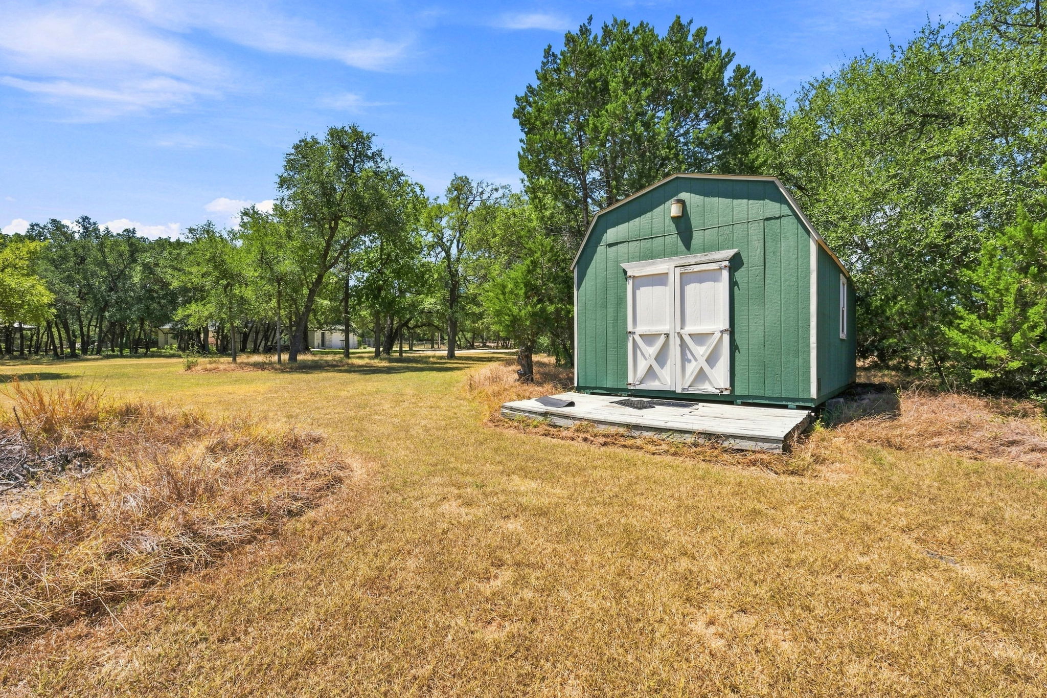 main property photo 38