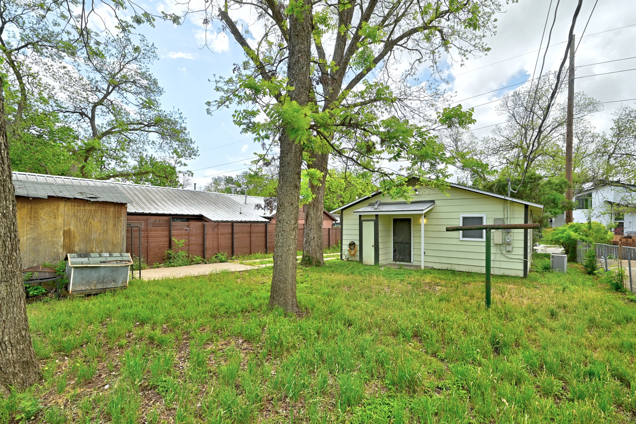 main property photo 14