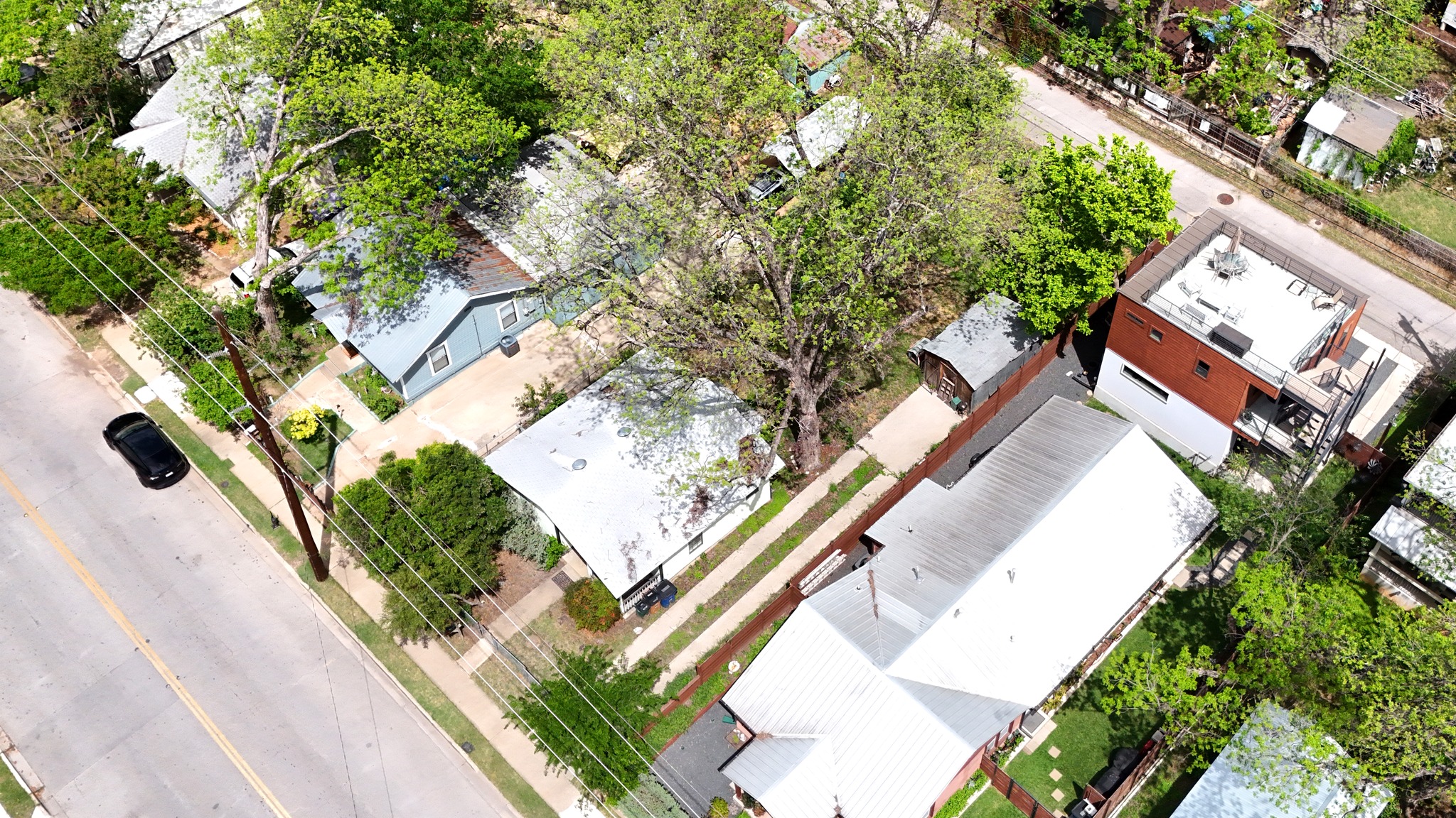 main property photo 28