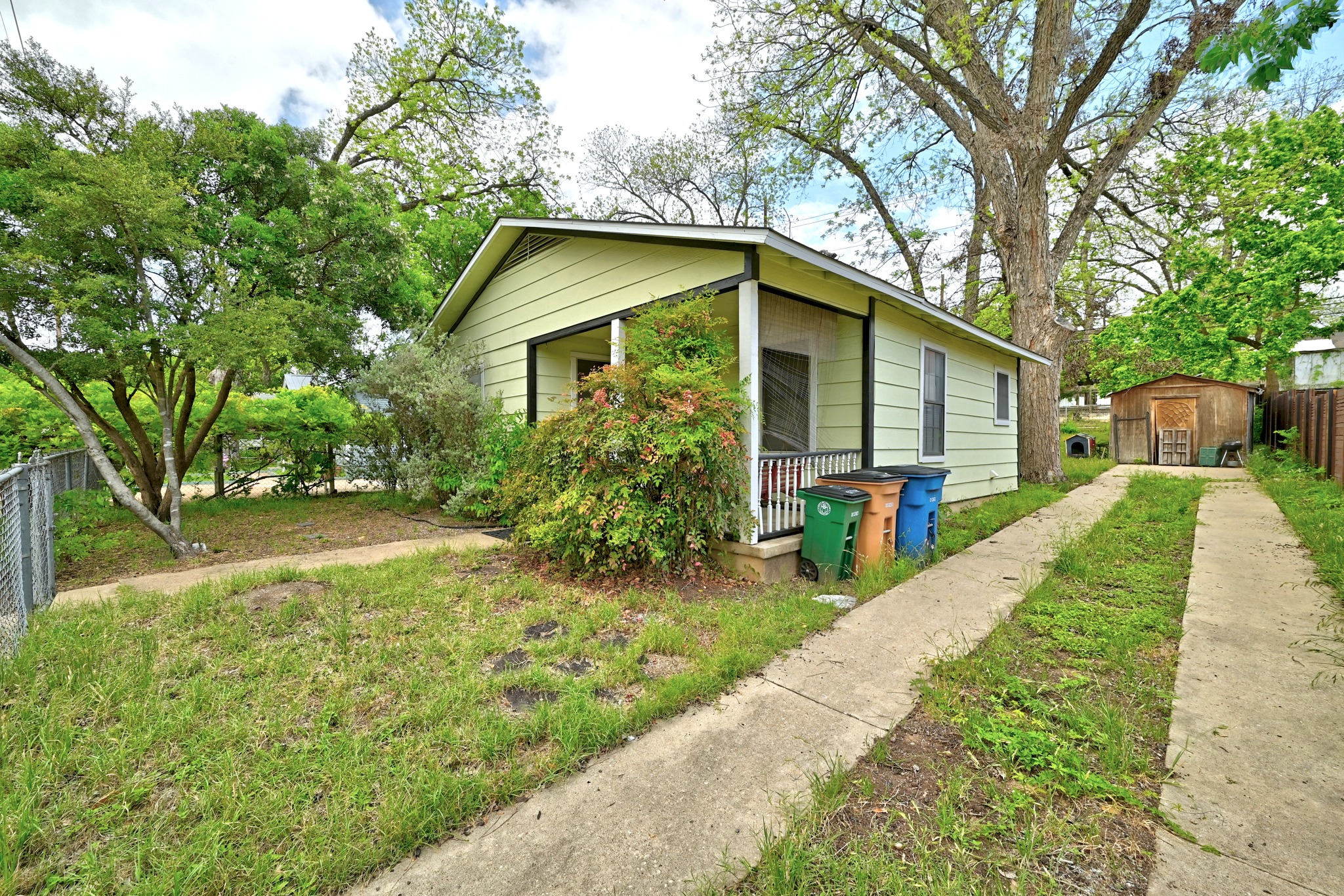 main property photo 9