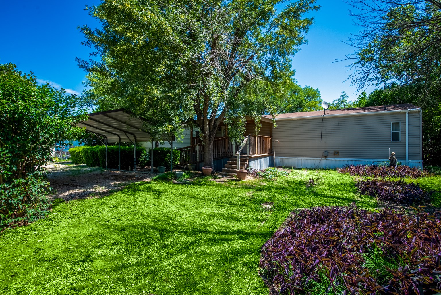 main property photo 19