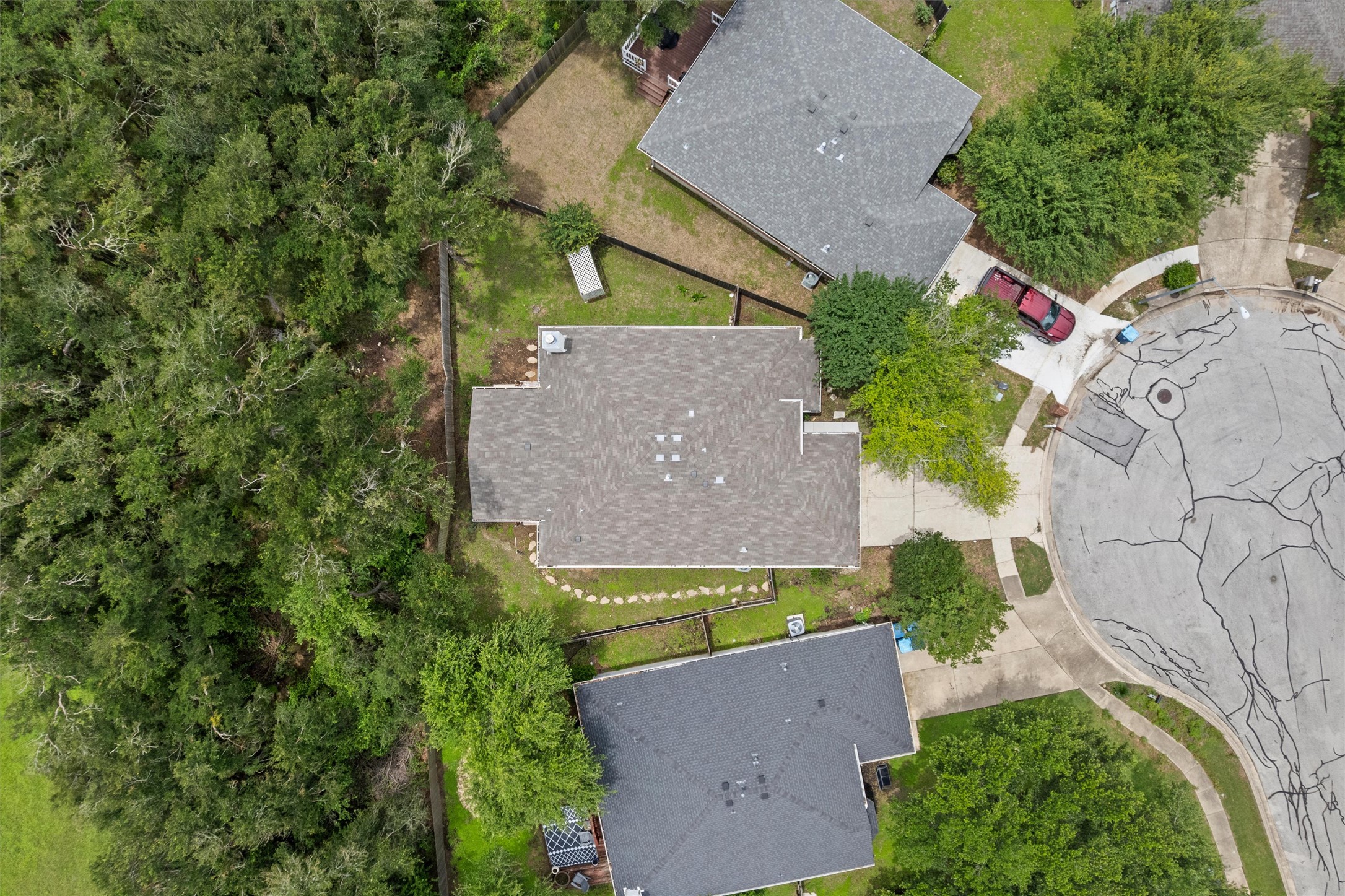 main property photo 32
