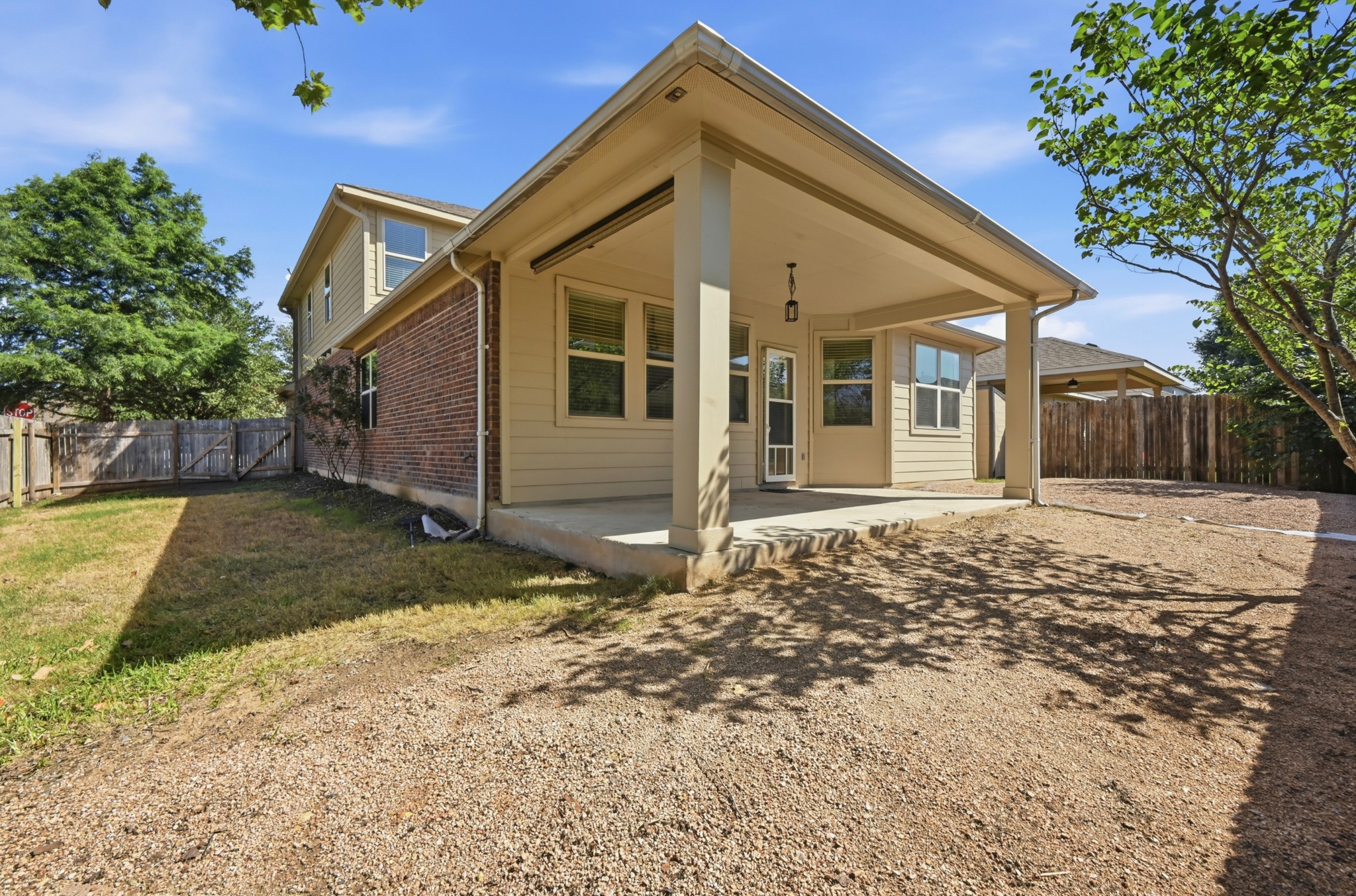 main property photo 32