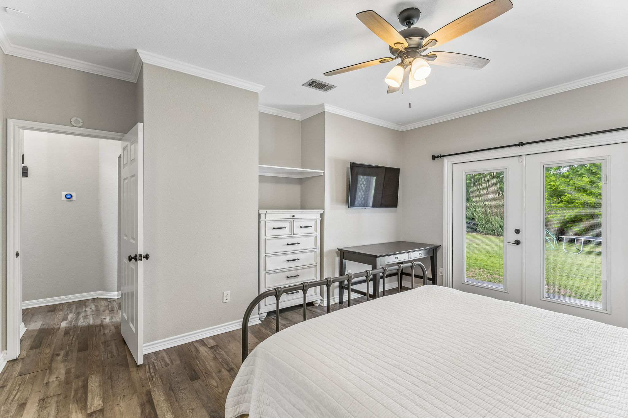 main property photo 15