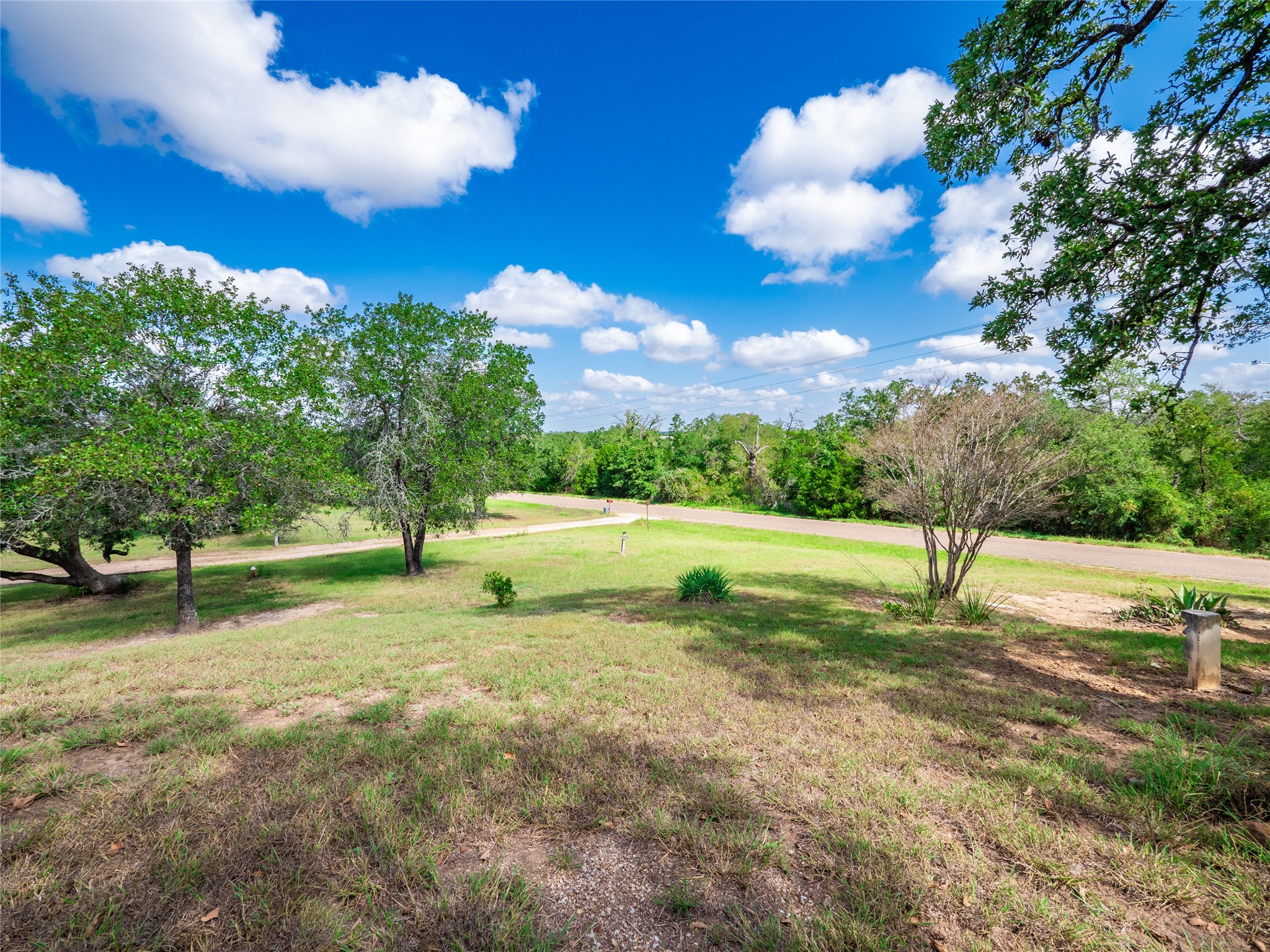 main property photo 27