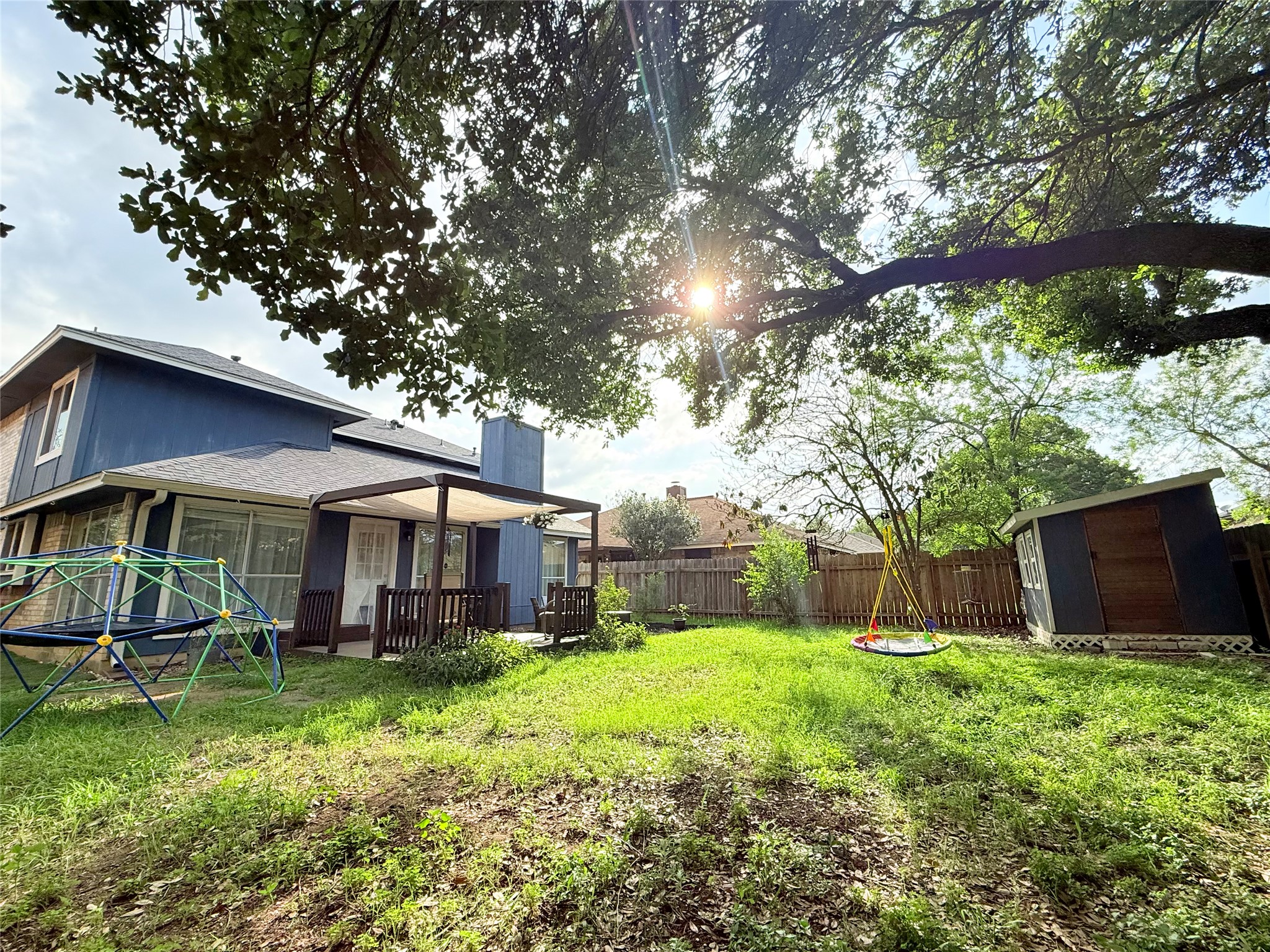 main property photo 34