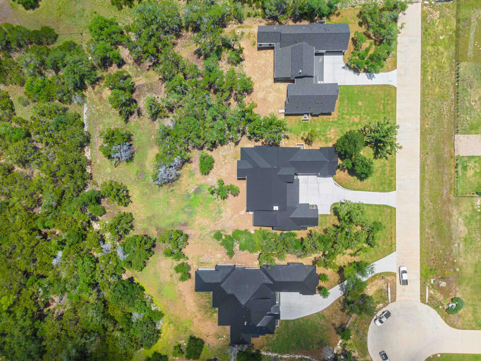 main property photo 37