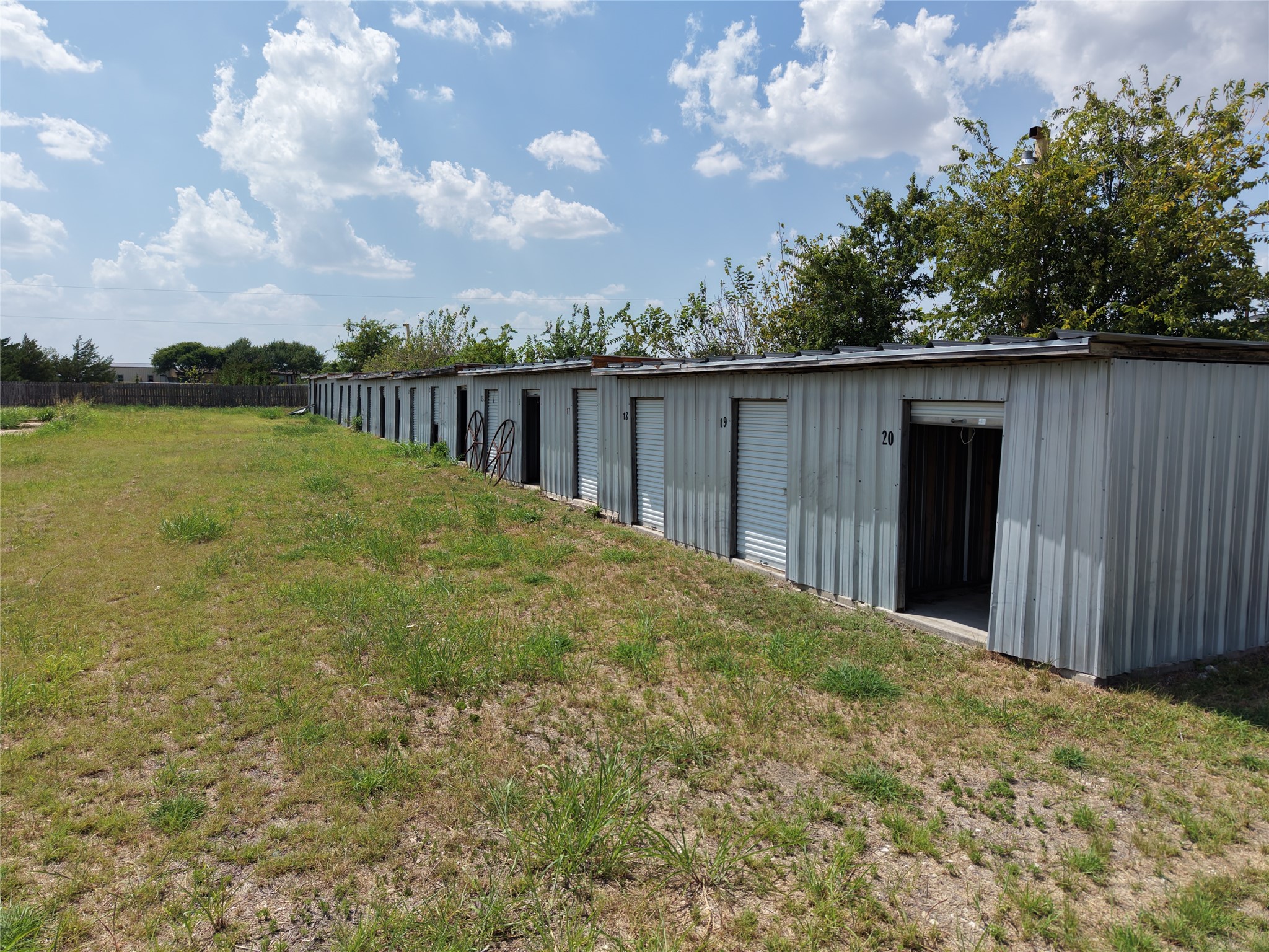main property photo 8