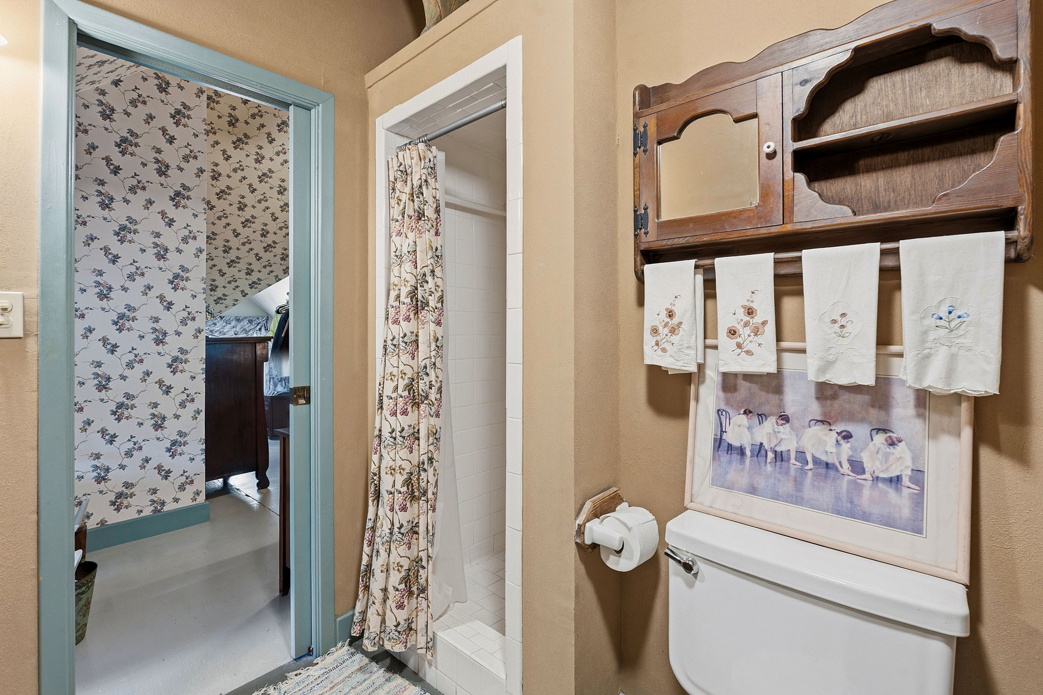 main property photo 18