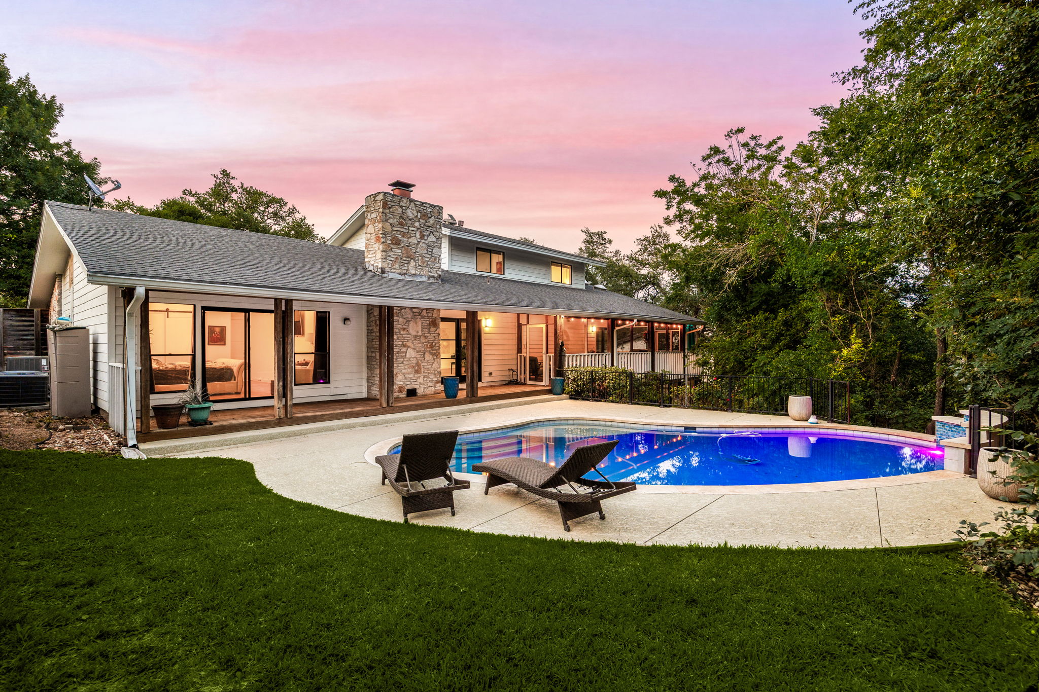 main property photo 2