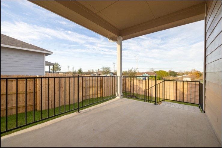 main property photo 28