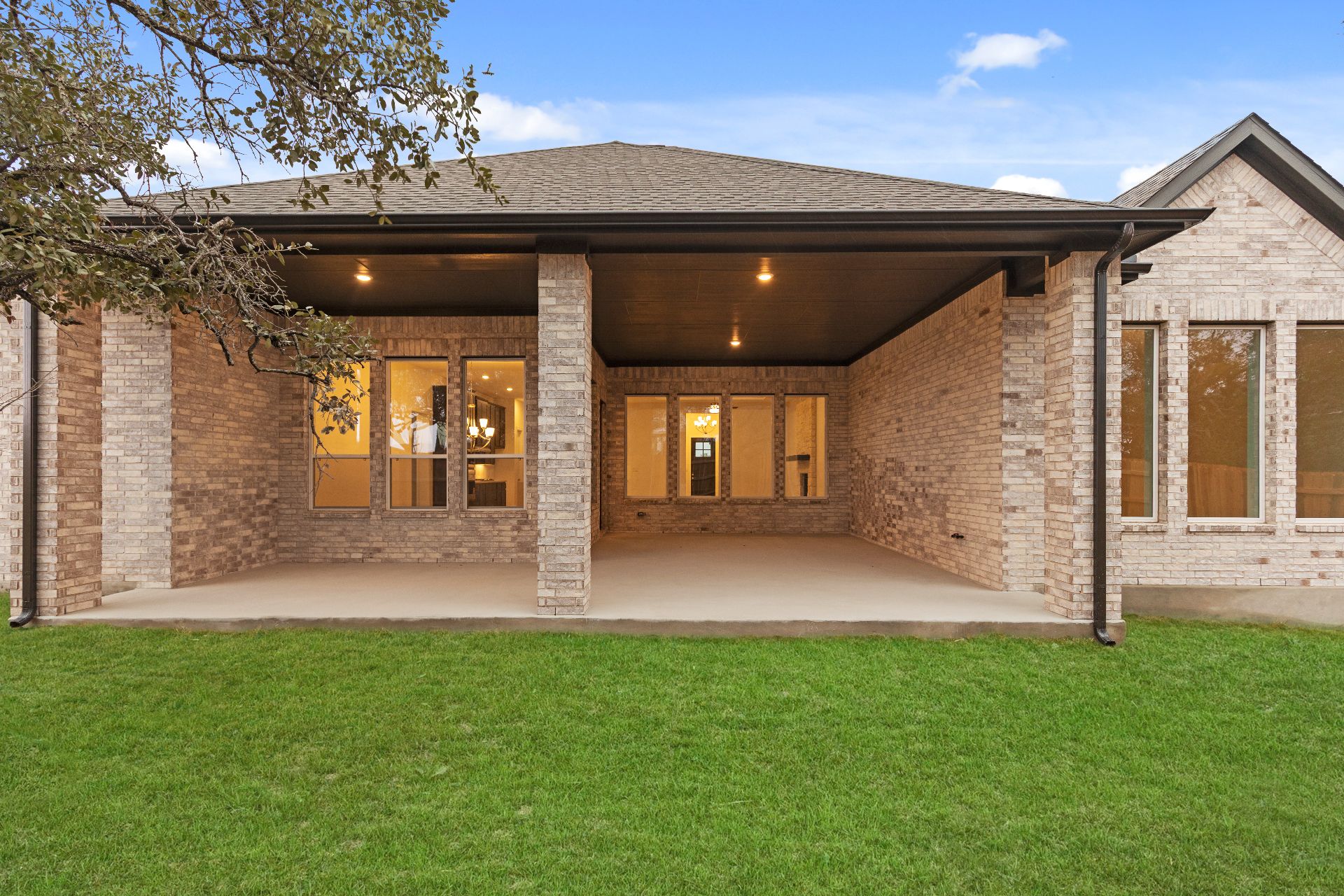main property photo 27