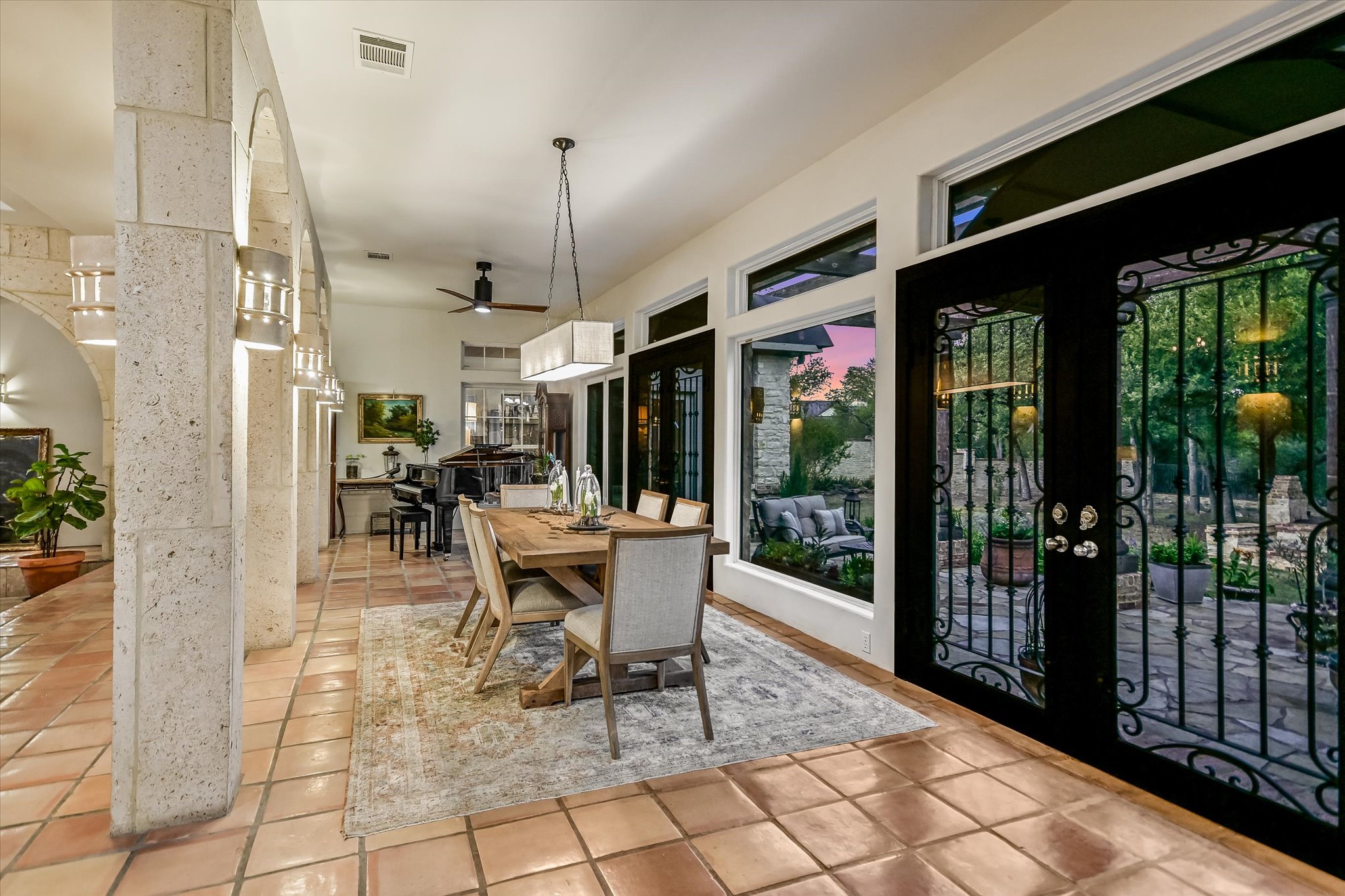 main property photo 19