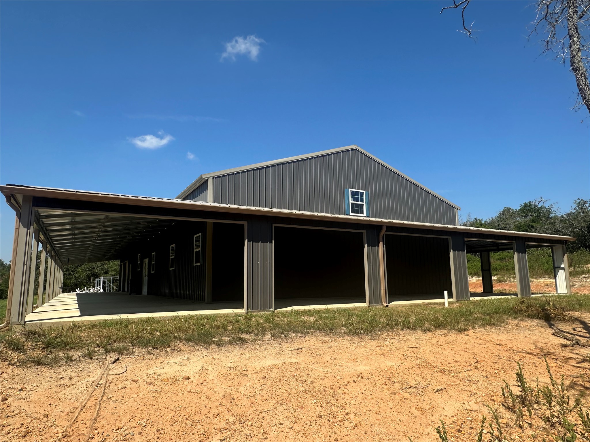 main property photo 34