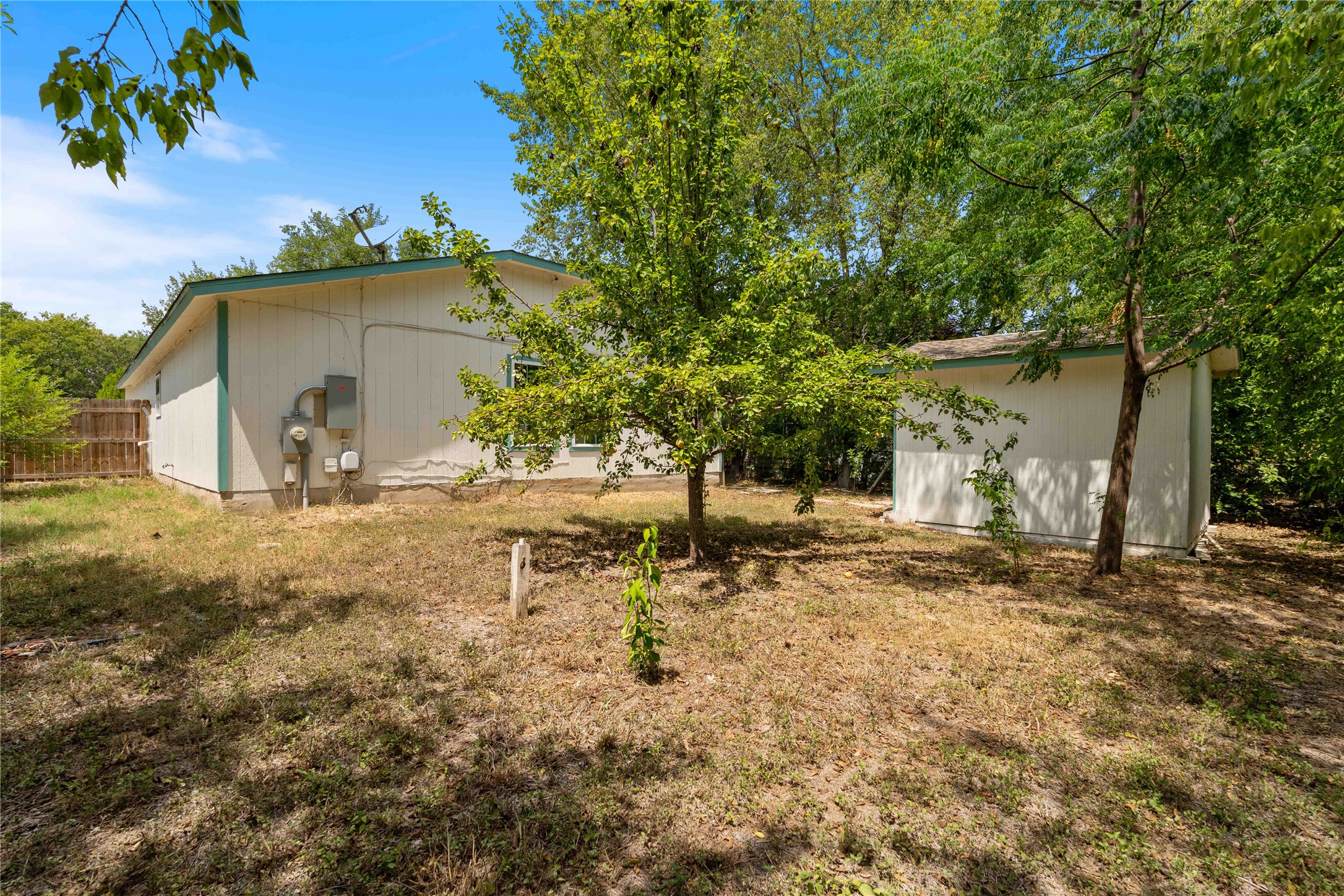 main property photo 34