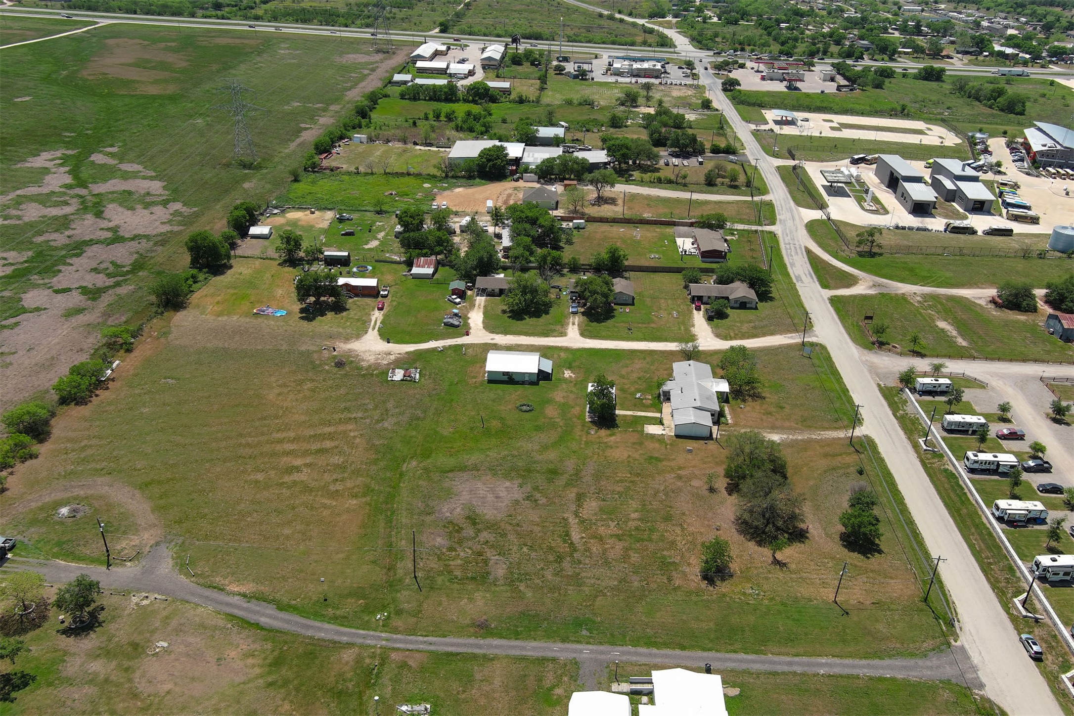 main property photo 14