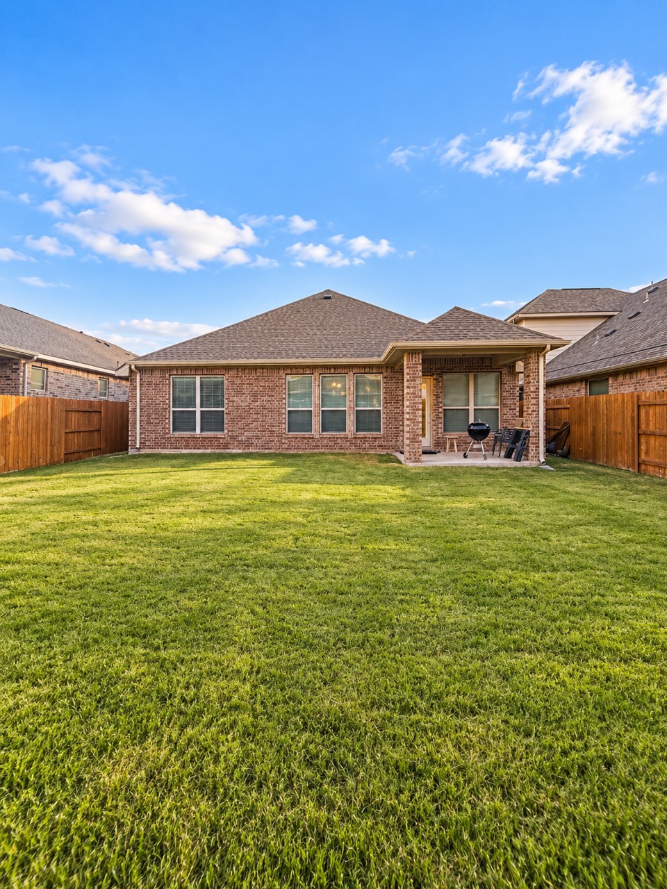 main property photo 23