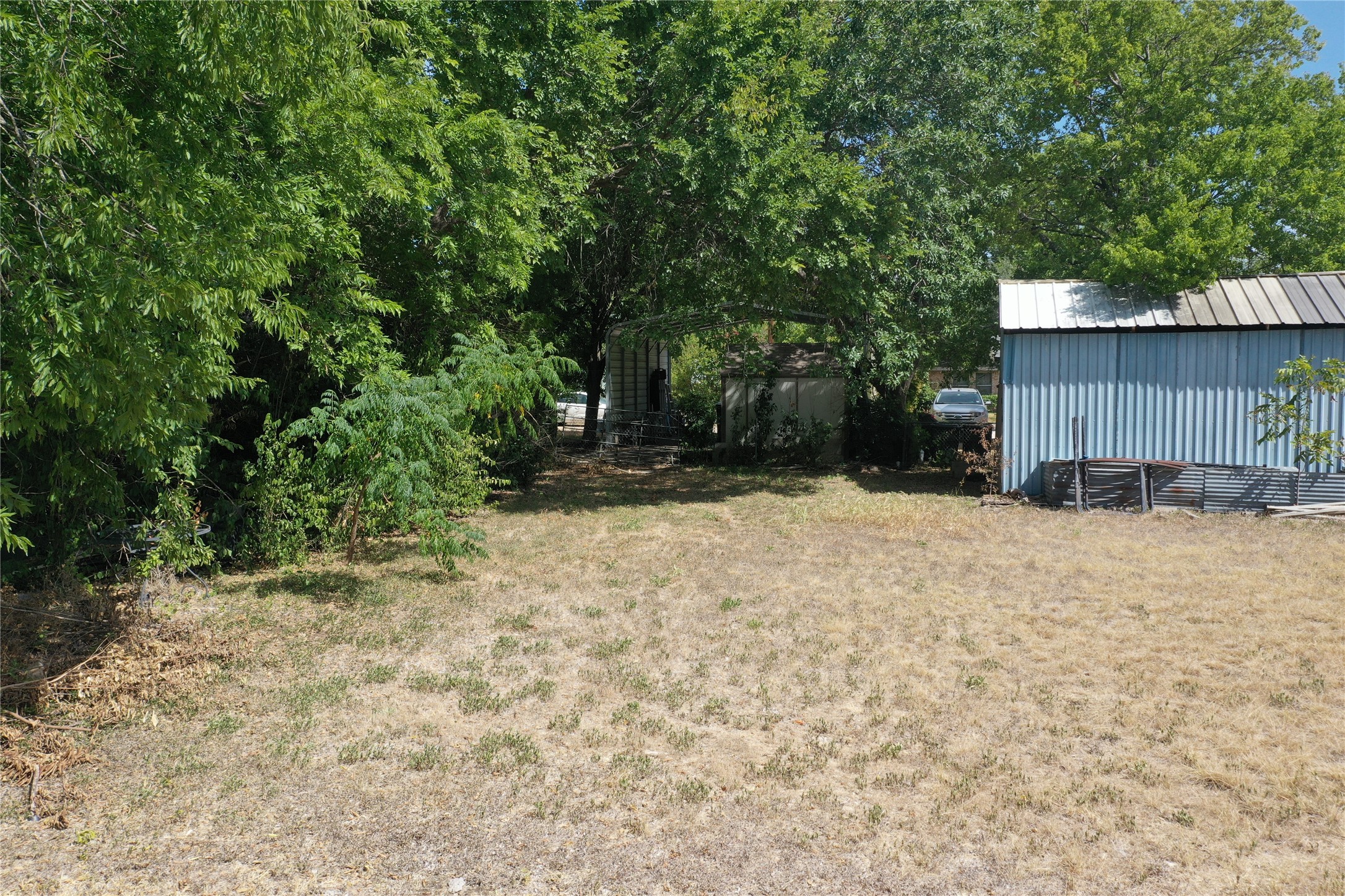 main property photo 14