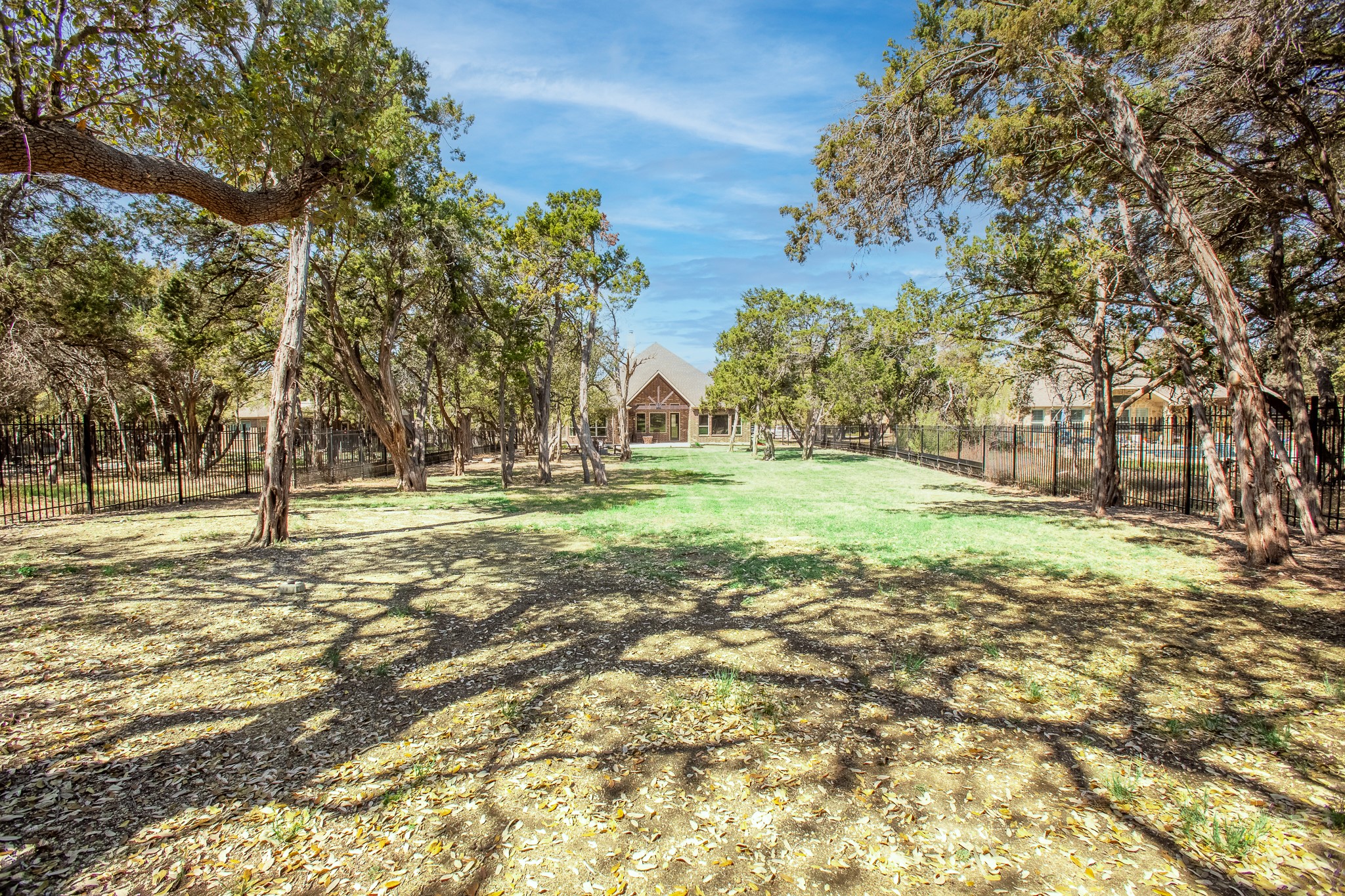 main property photo 34
