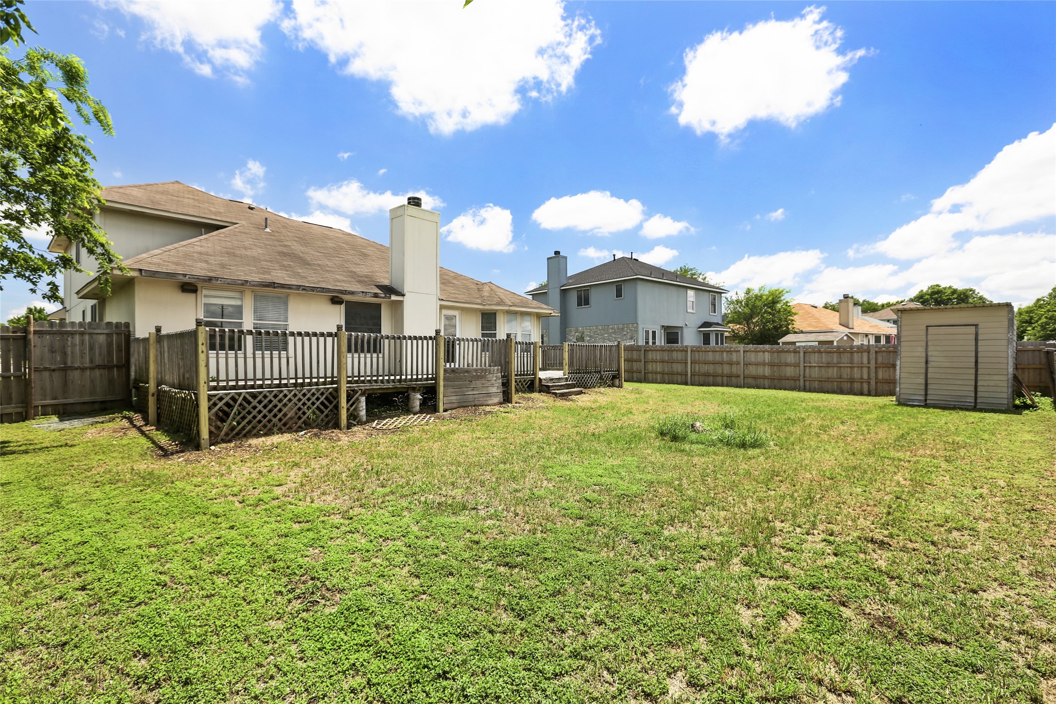 main property photo 34