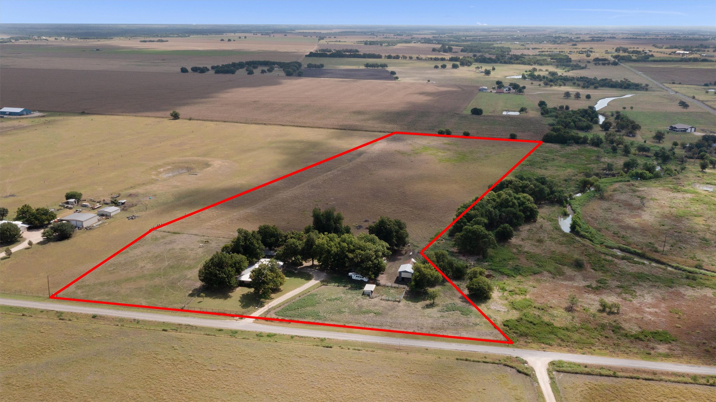 main property photo 3