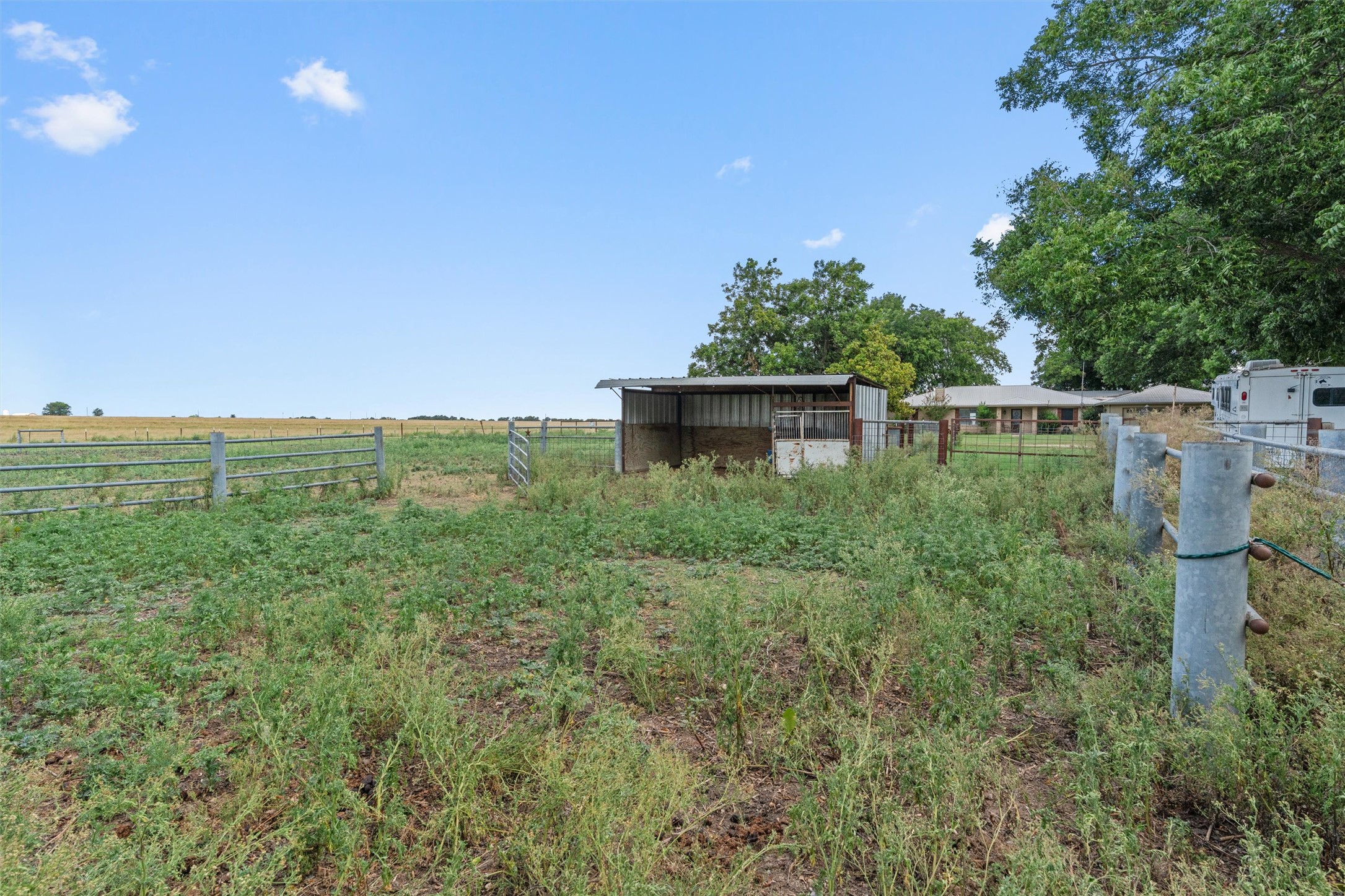 main property photo 31