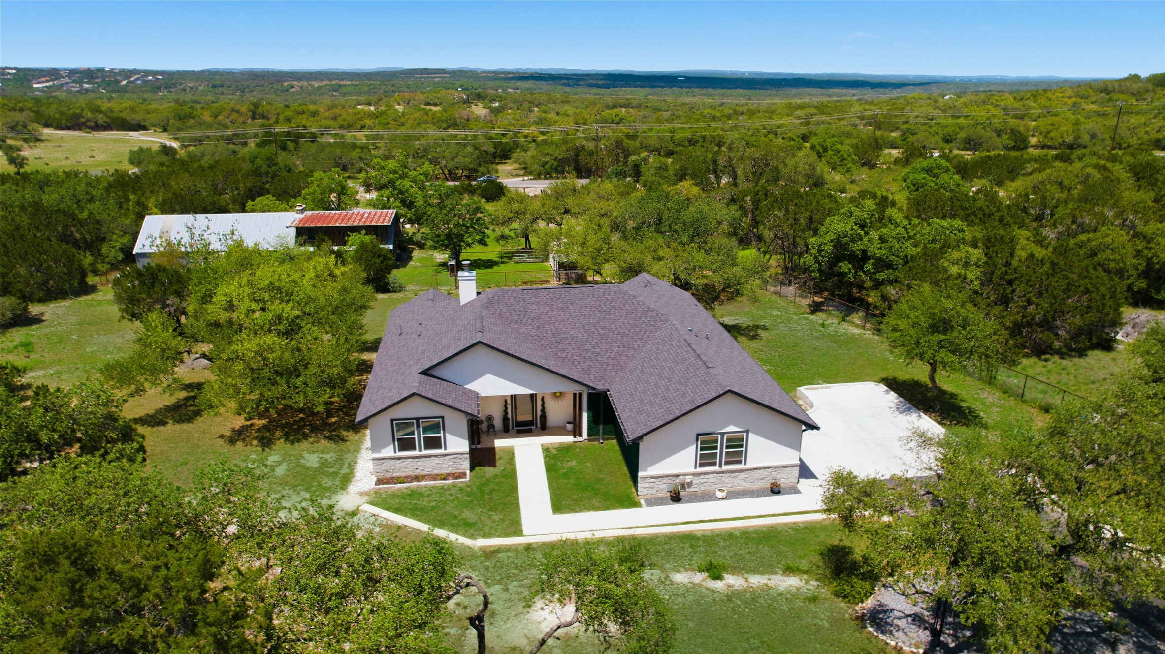 main property photo 33