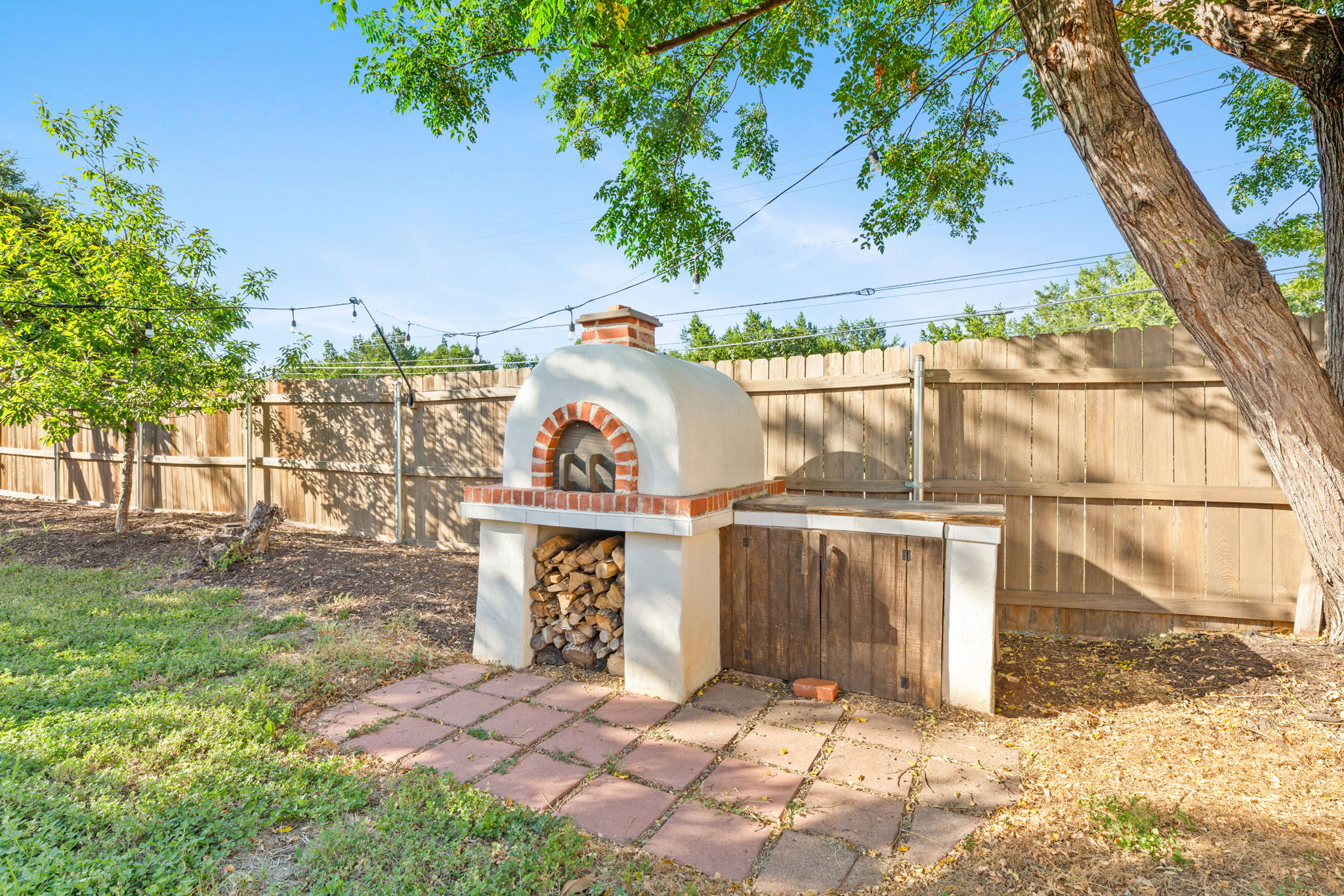 main property photo 22