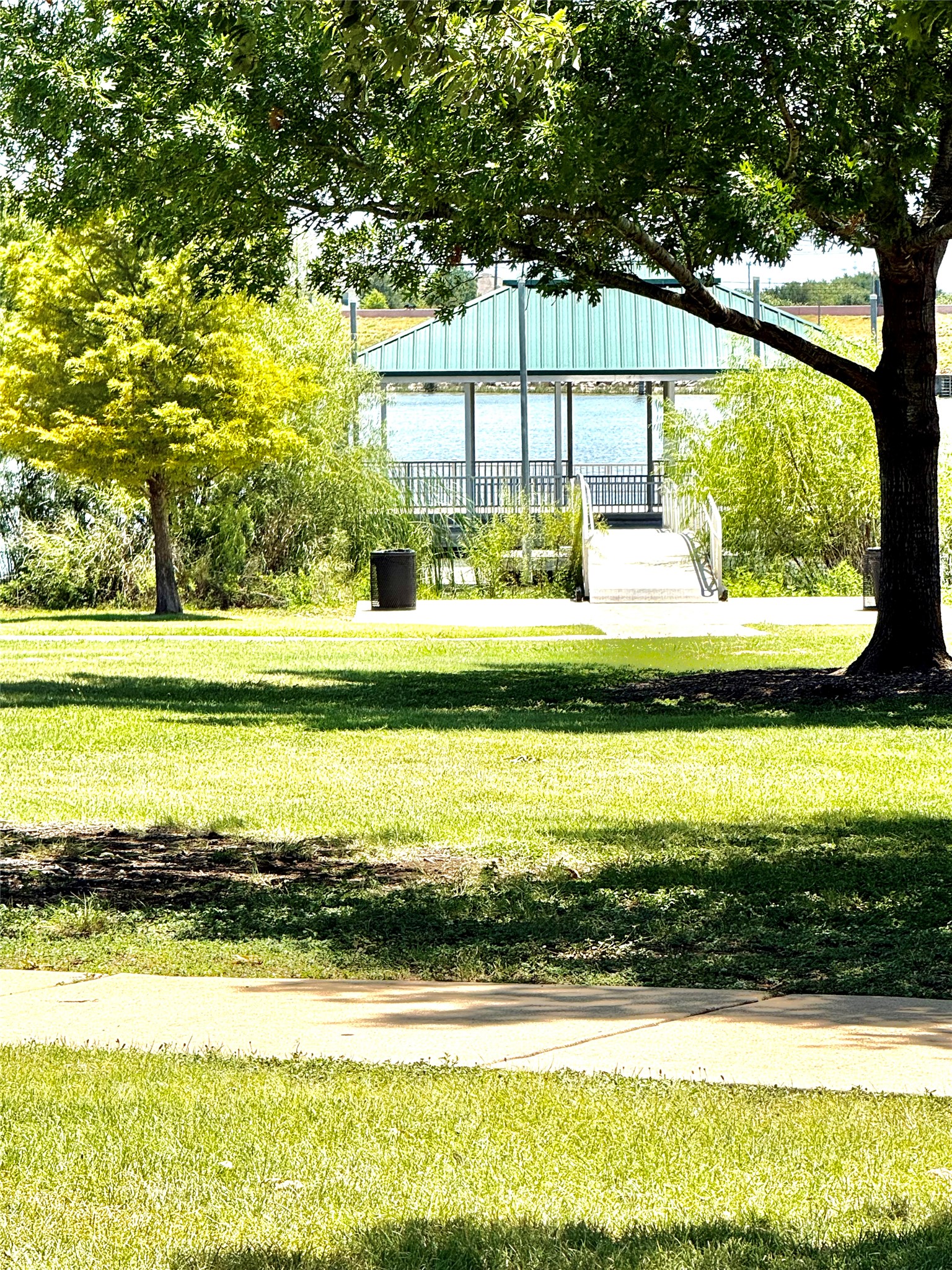 main property photo 35