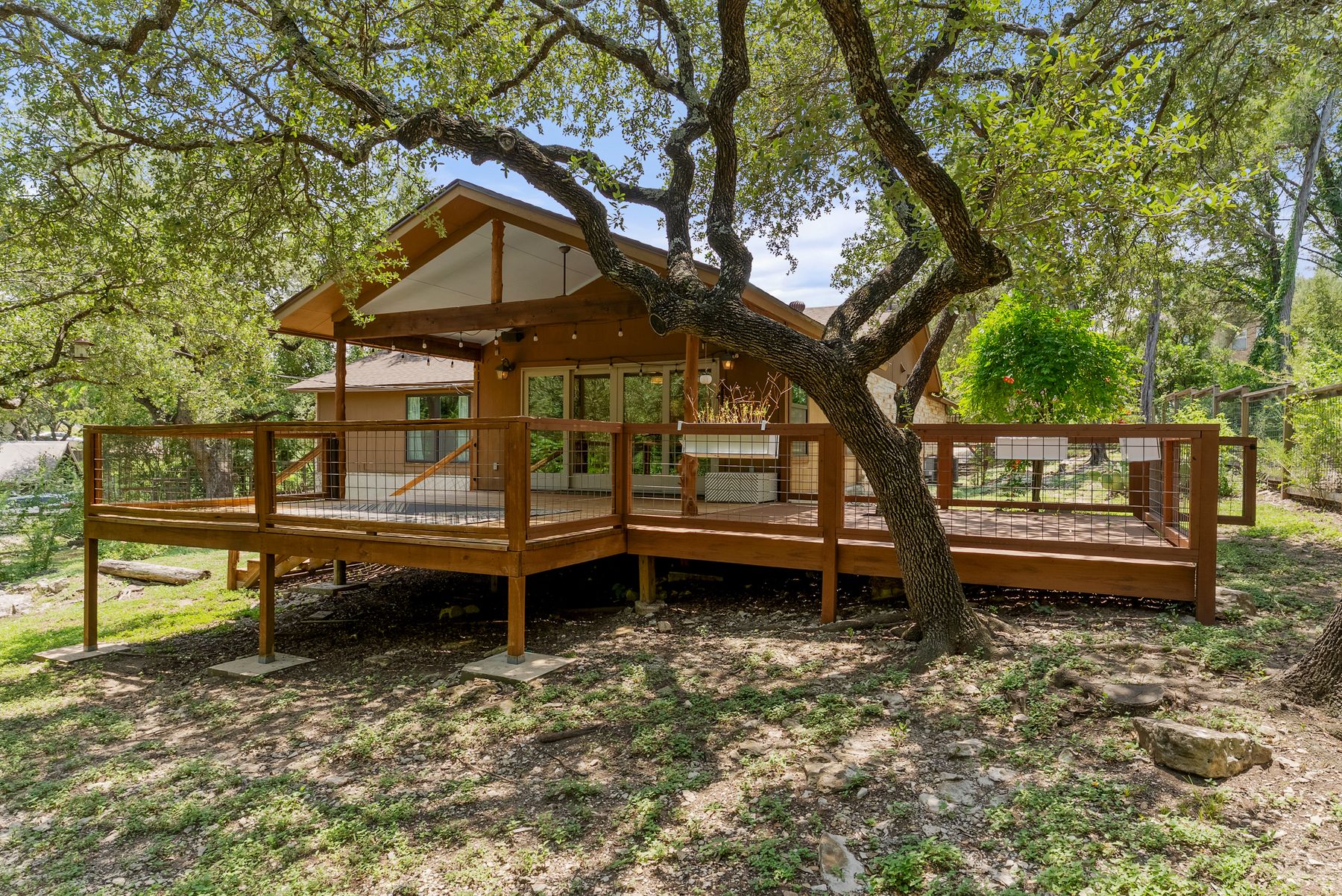 main property photo 34