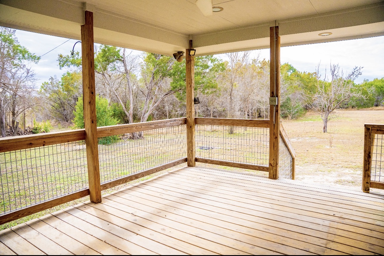 main property photo 22