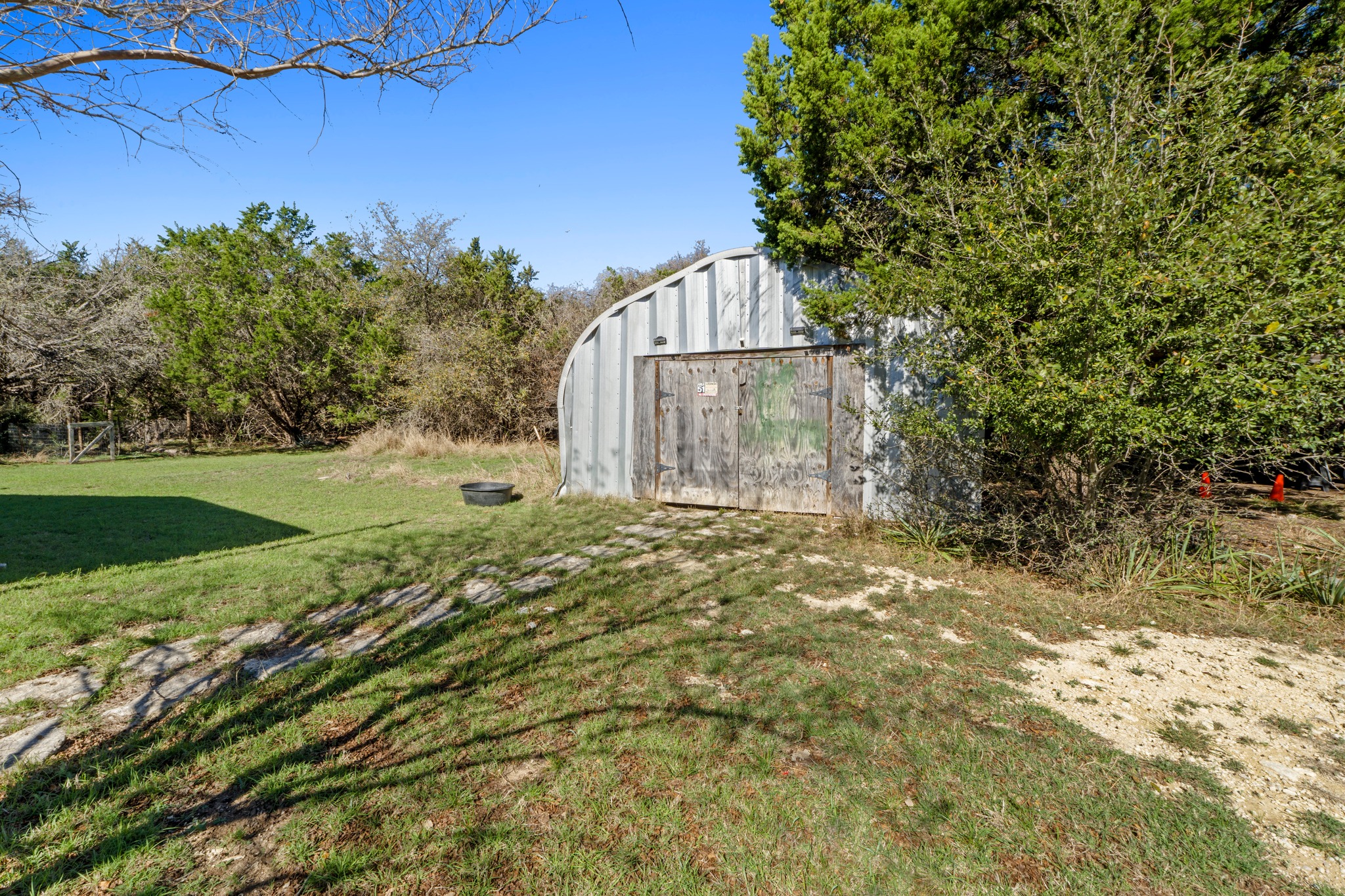 main property photo 32