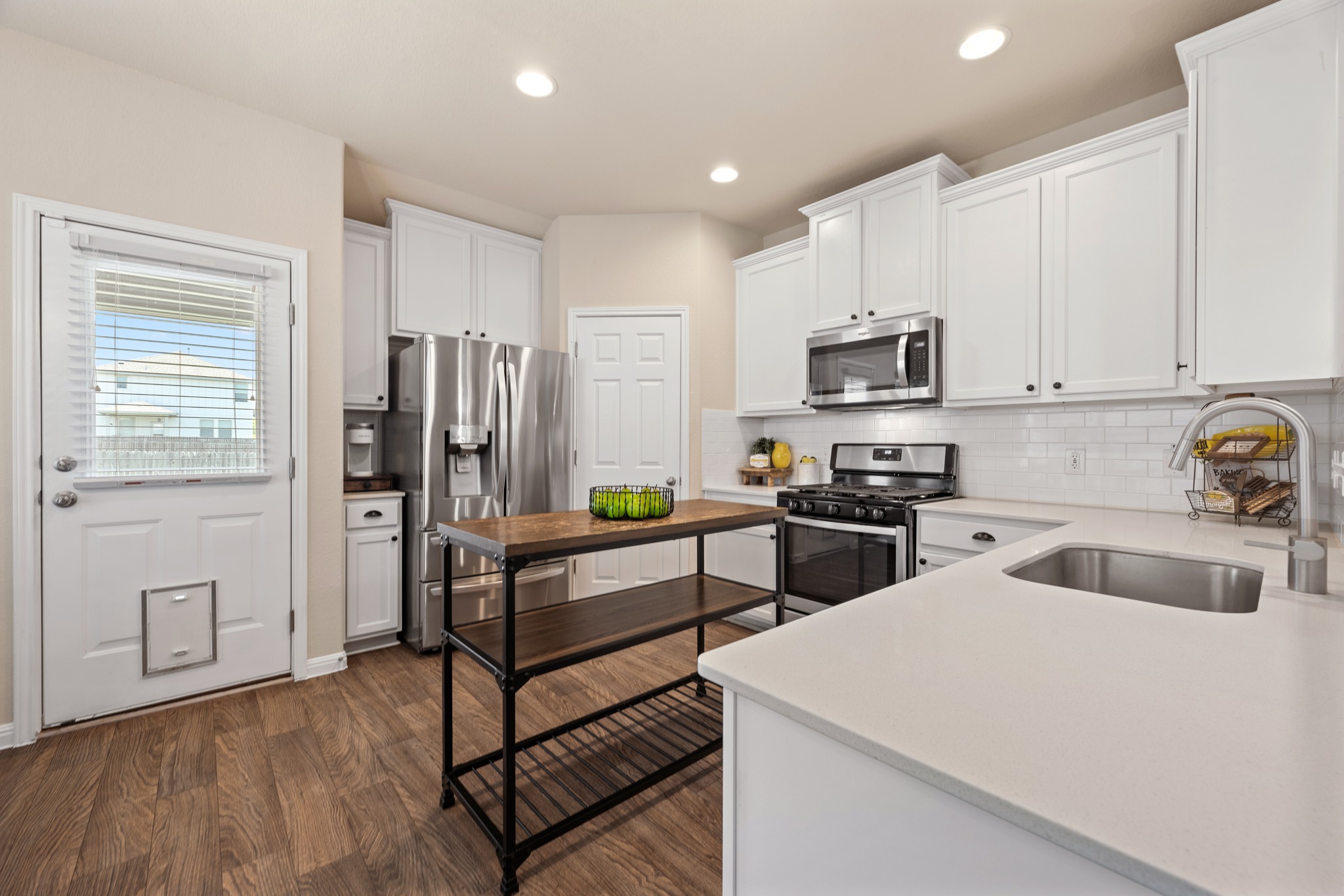 main property photo 22